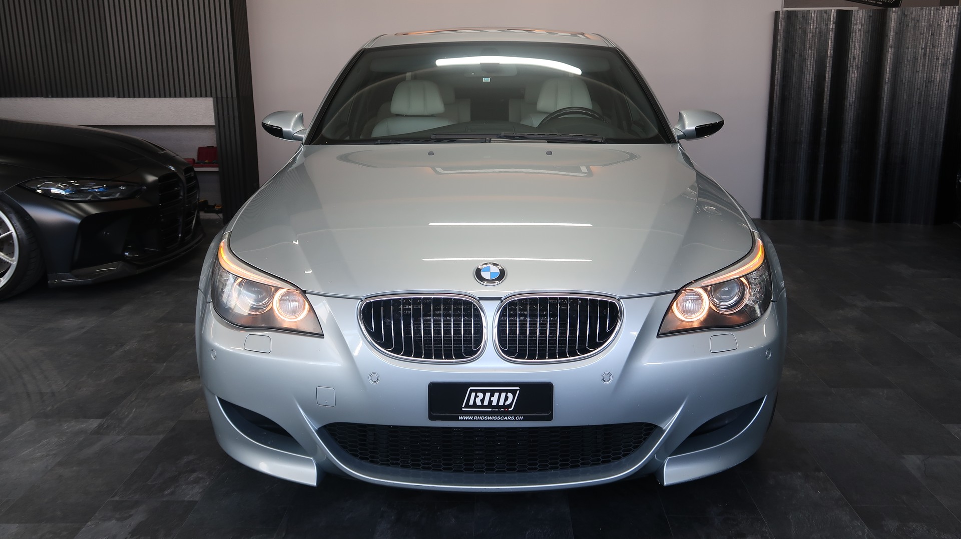BMW M5-image-4