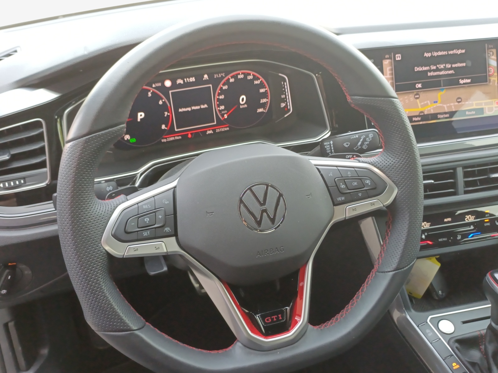 VW Polo 2.0 TSI GTI DSG-image-9