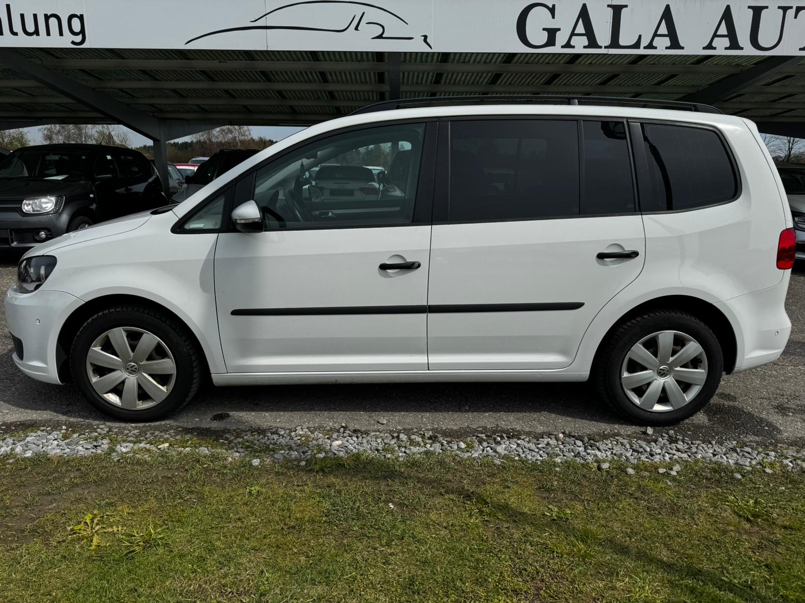 VW Touran 1.4 TSI Trendline DSG-image-6