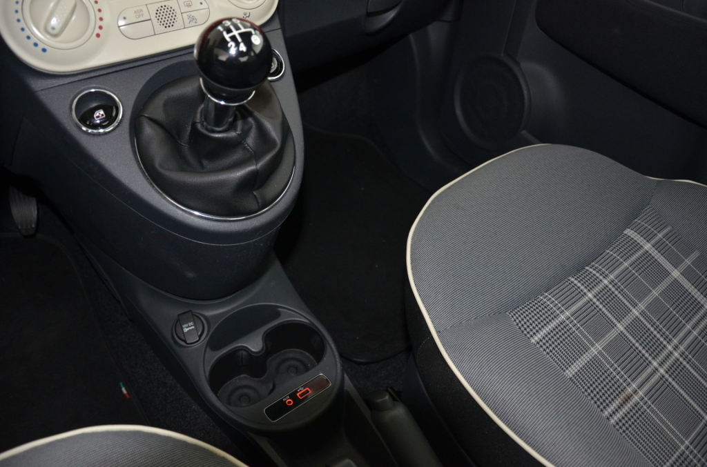 FIAT 500 1.2 *Glasdach*-image-21