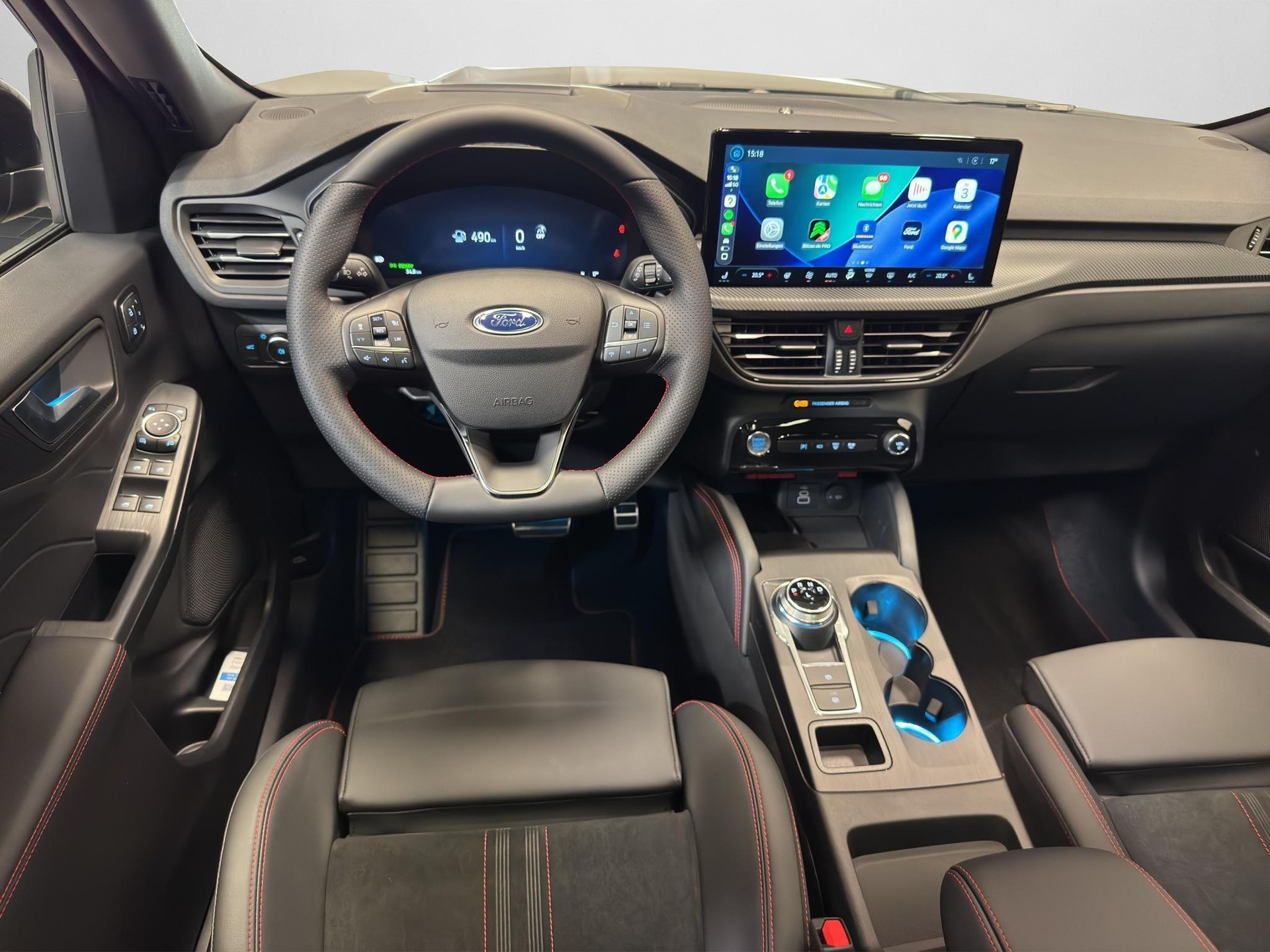 FORD Kuga 2.5 Hybrid ST-Line X 4x4-showroom-element-3