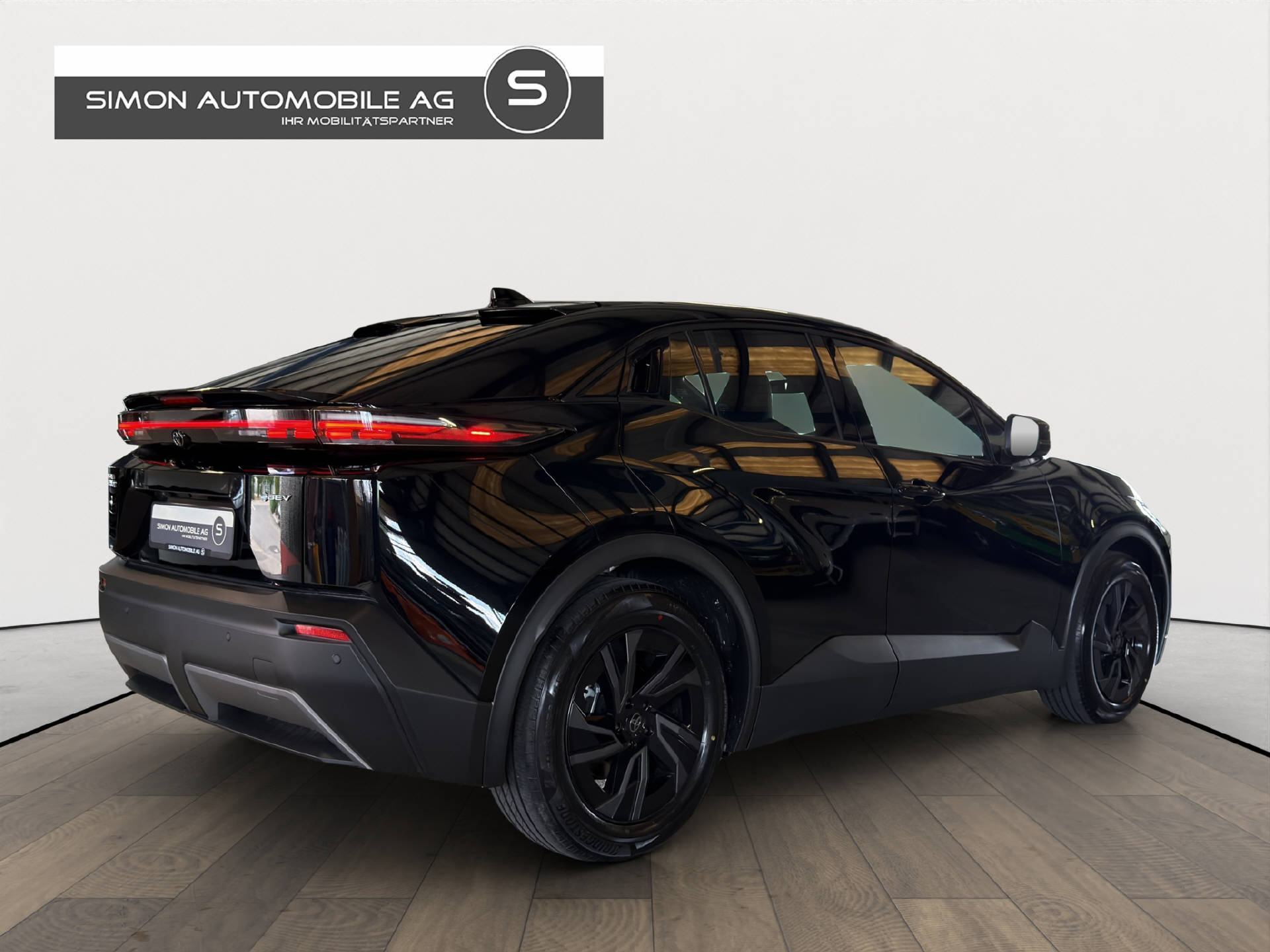 TOYOTA C-HR+ Style-image-5