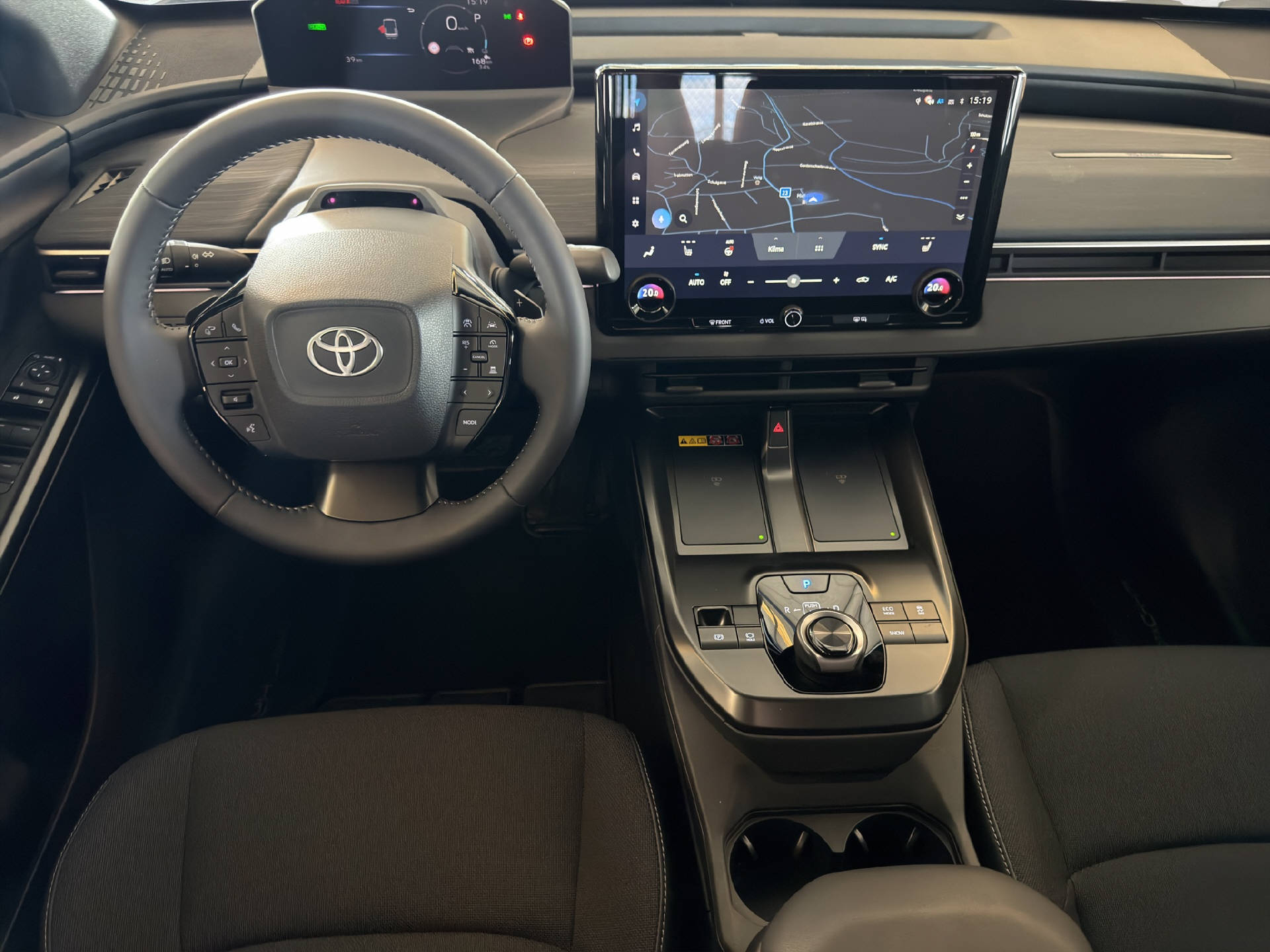 TOYOTA C-HR+ Style-image-13