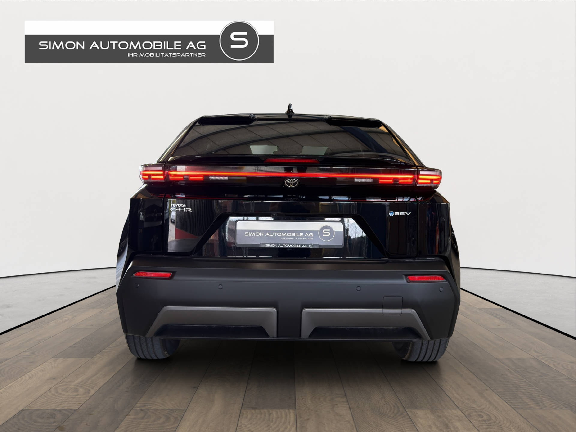 TOYOTA C-HR+ Style-image-4