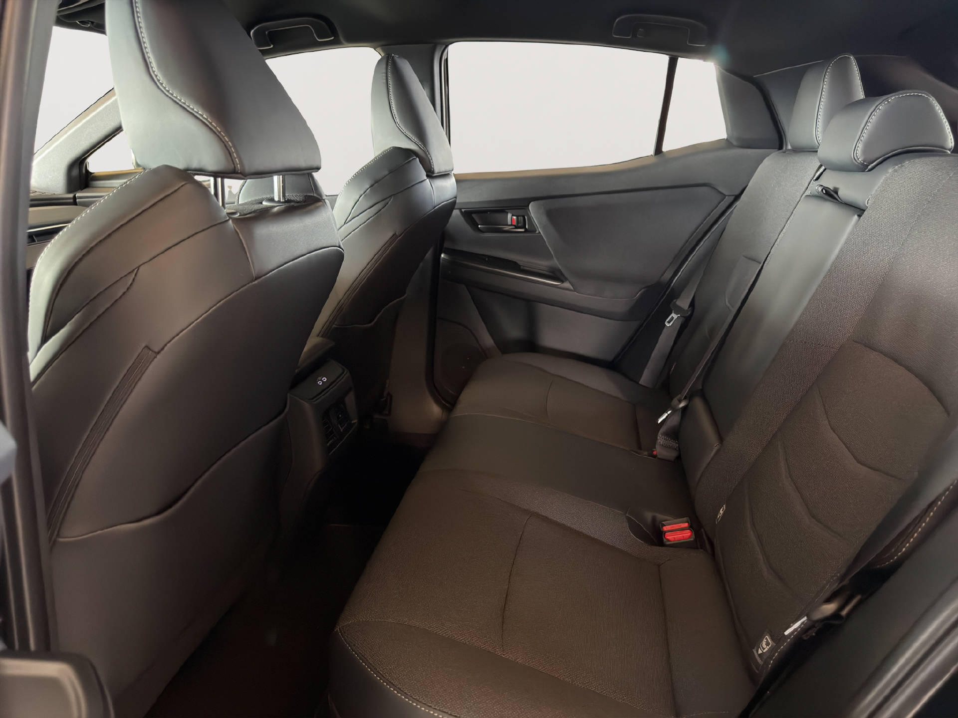 TOYOTA C-HR+ Style-image-12