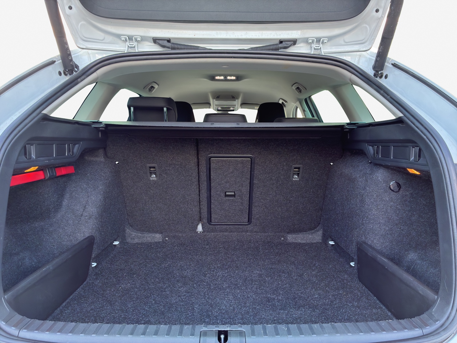 SKODA Octavia Combi 1.5 TSI mHEV DSG Dynamic-image-12