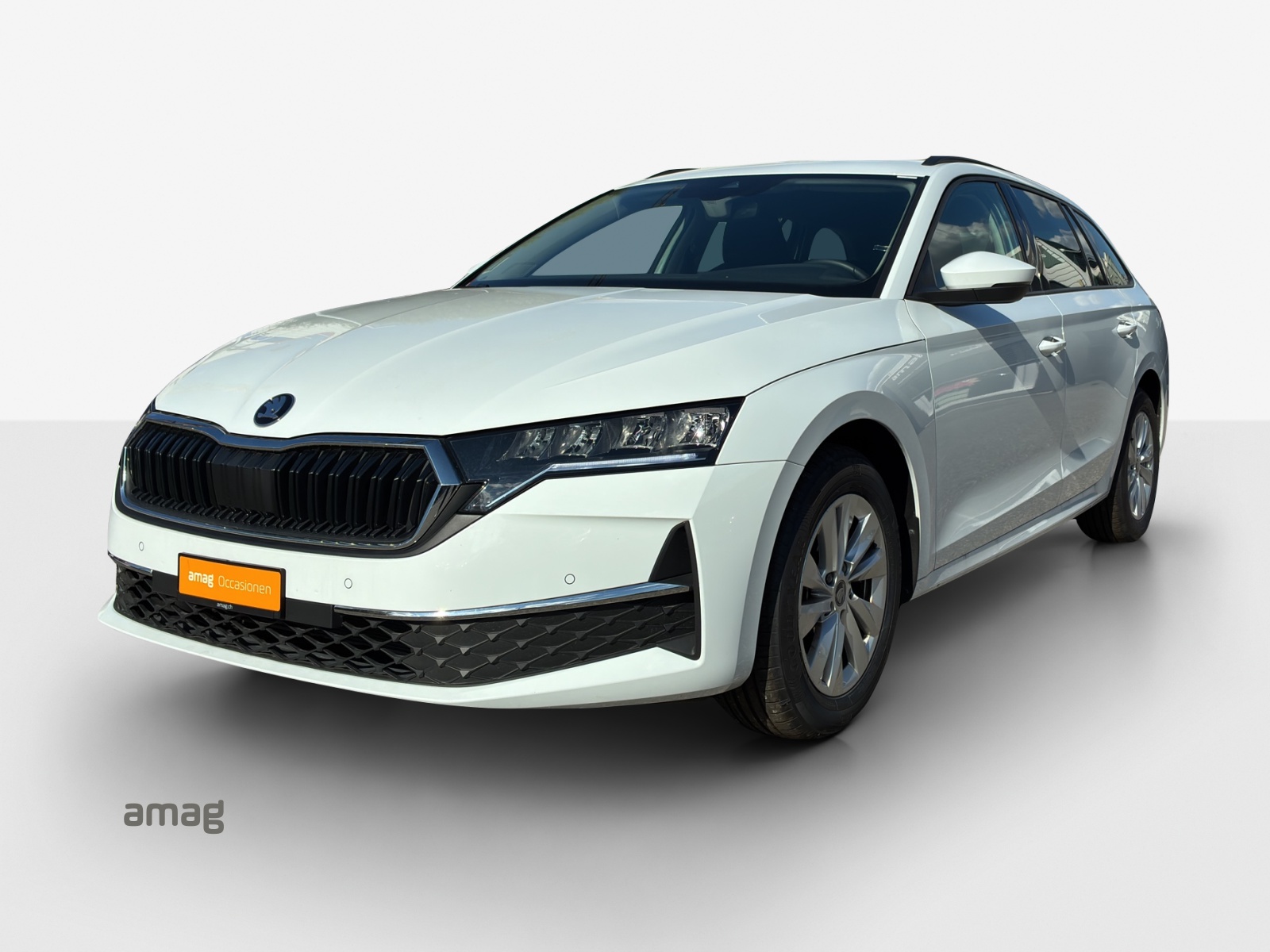 SKODA Octavia Combi 1.5 TSI mHEV DSG Dynamic