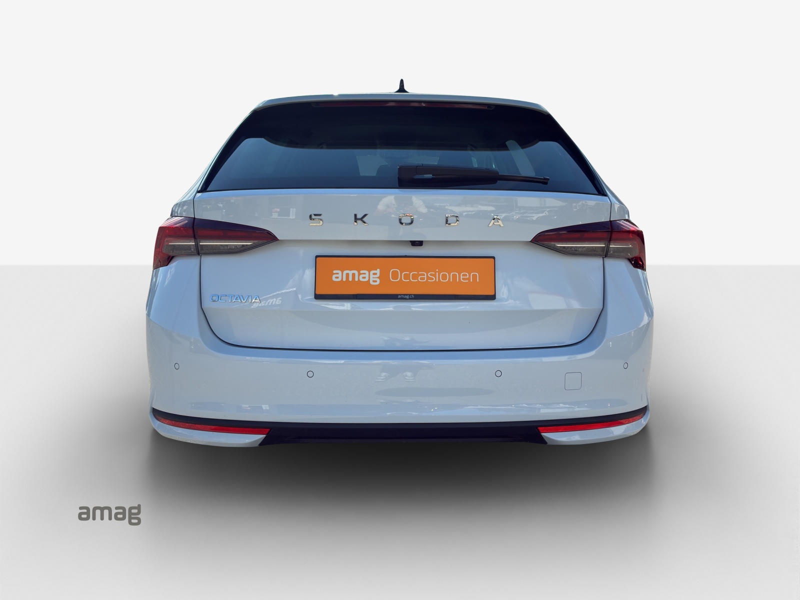 SKODA Octavia Combi 1.5 TSI mHEV DSG Dynamic-showroom-element-3
