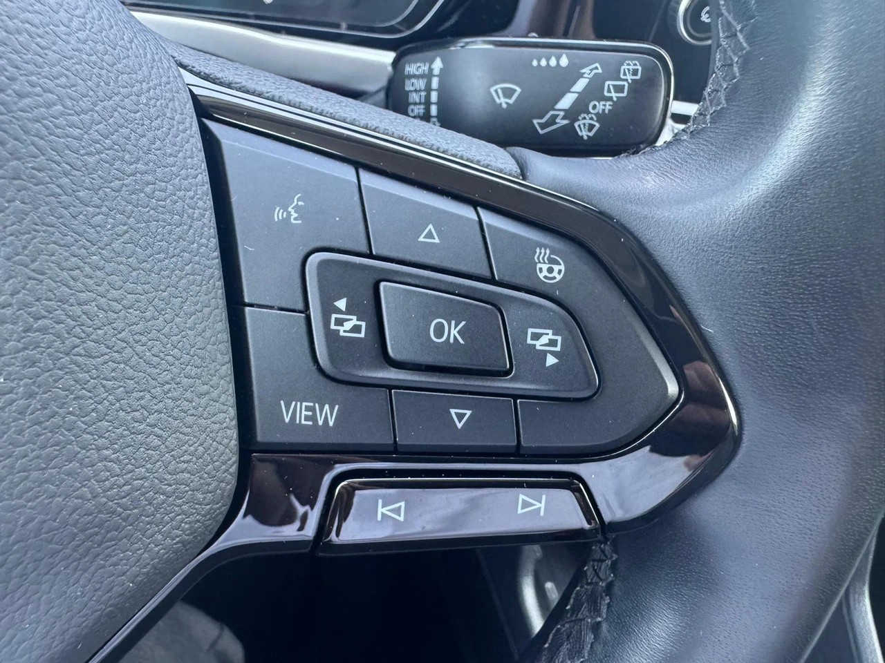 FORD Grand Tourneo Connect 2.0 EcoBlue Titanium 4x4 mit Anhängerkupplung und 7 Sitzen-image-14