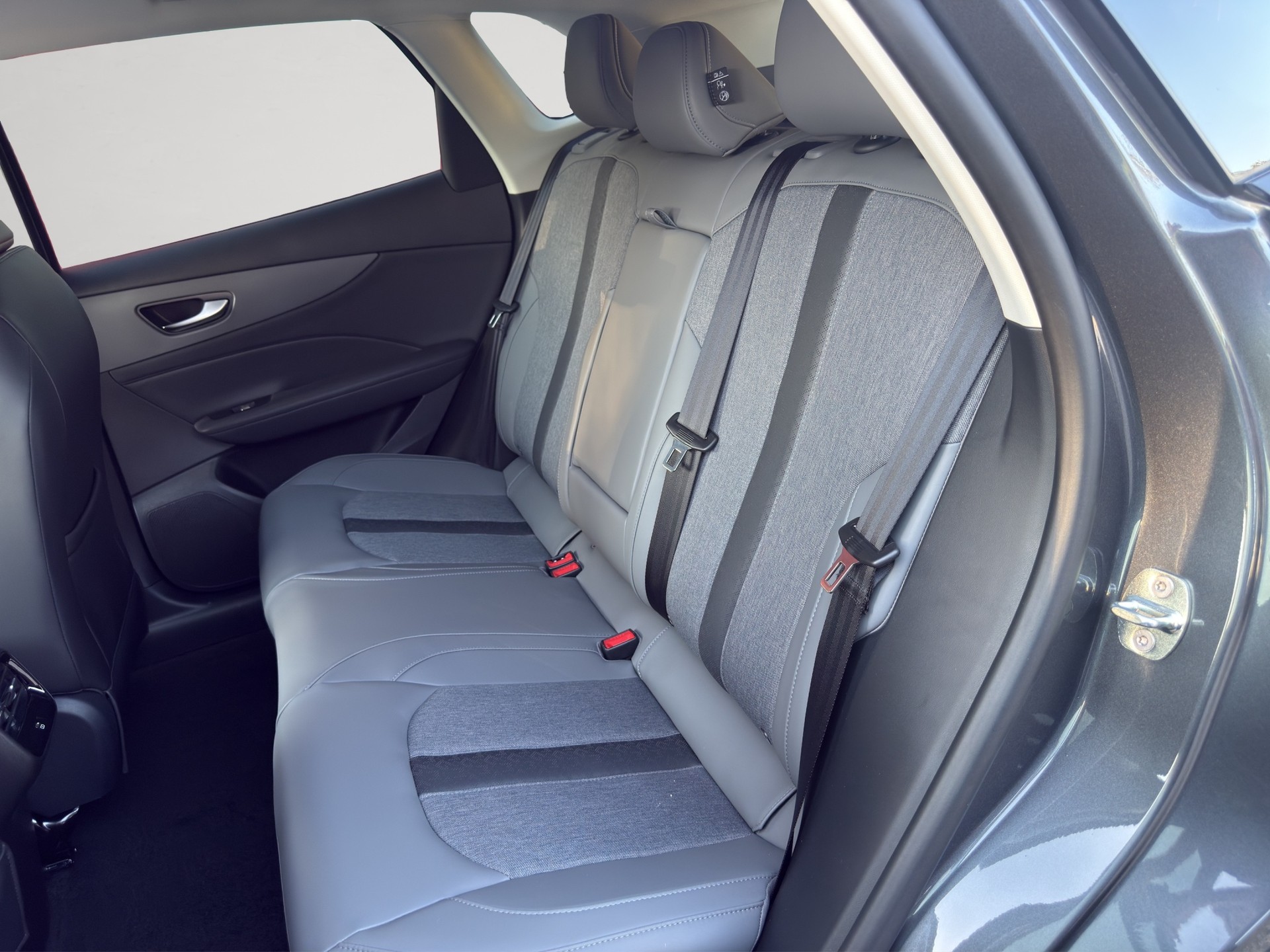 MG S5 EV 64kWh Luxury-image-7