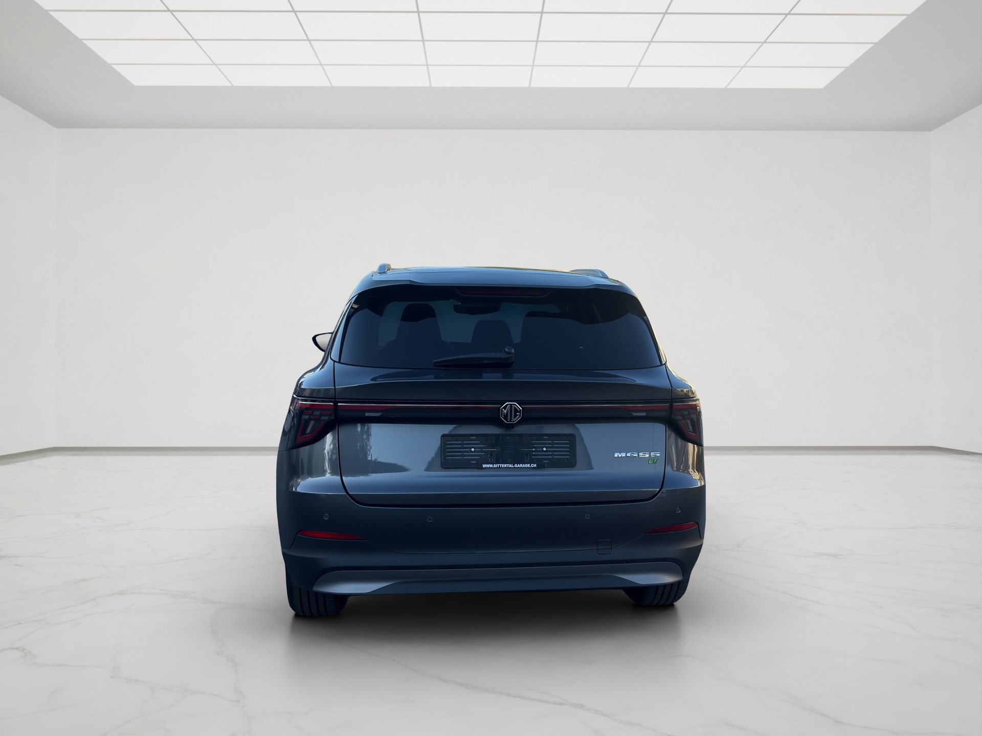 MG S5 EV 64kWh Luxury-showroom-element-2