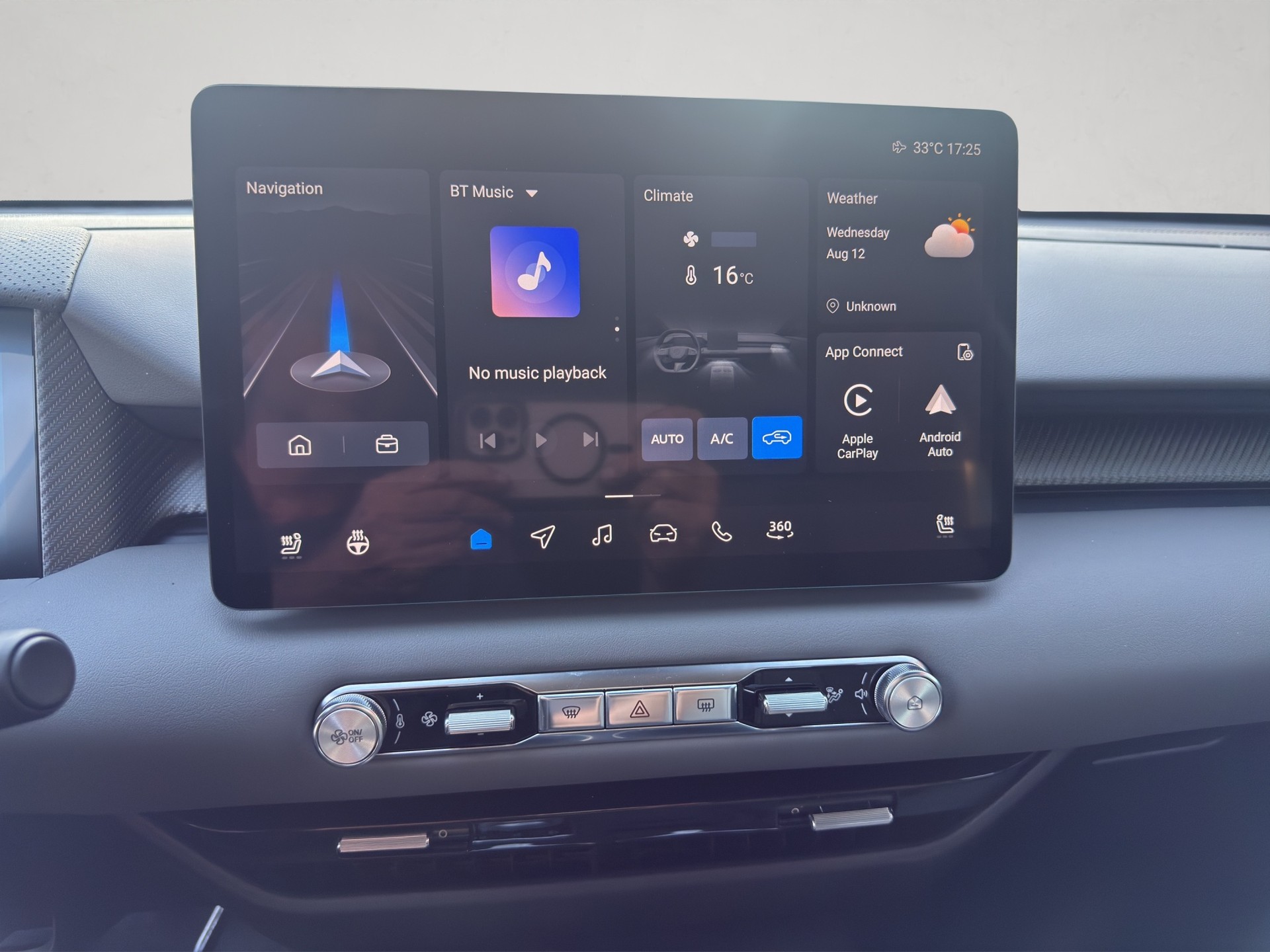 MG S5 EV 64kWh Luxury-image-13