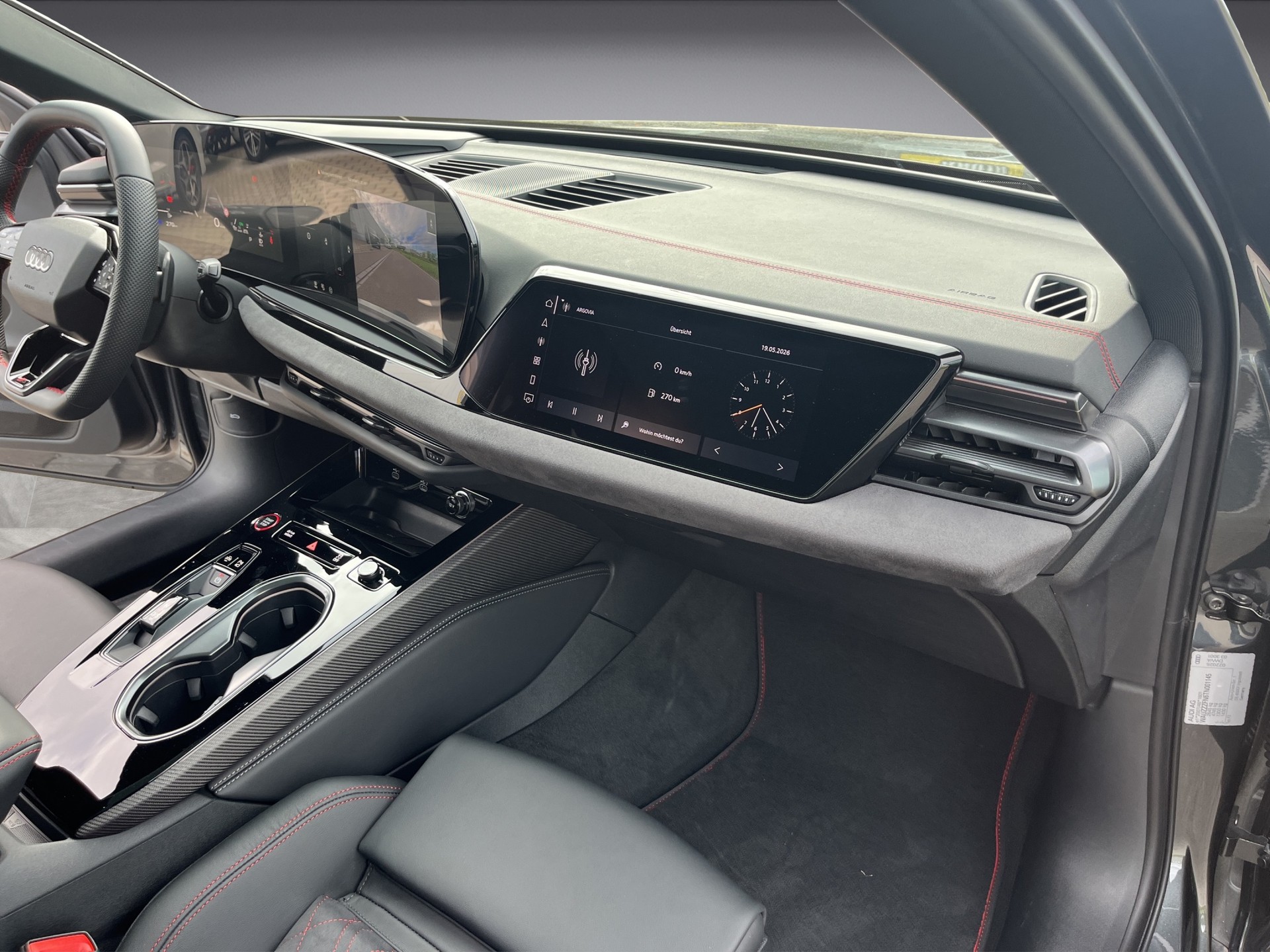 AUDI A6 Avant TFSI quattro 270 kW S tronic*Panoramadach, AHK, B&O Sound, Head-up, (5-Jahre Garantie)-image-16