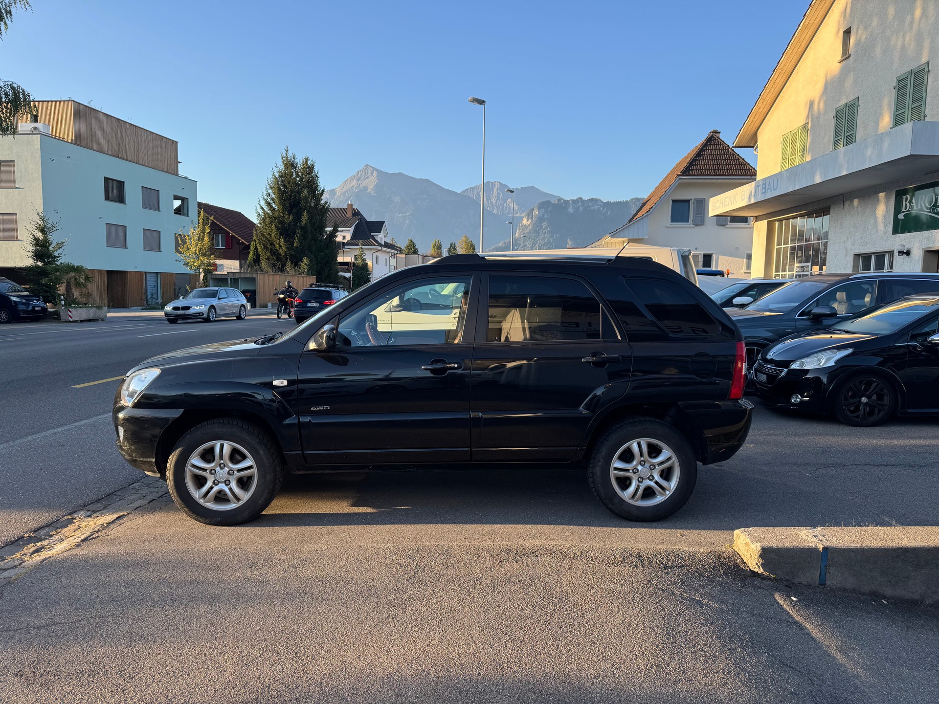 KIA Sportage 2.0 CVVT Style-image-4