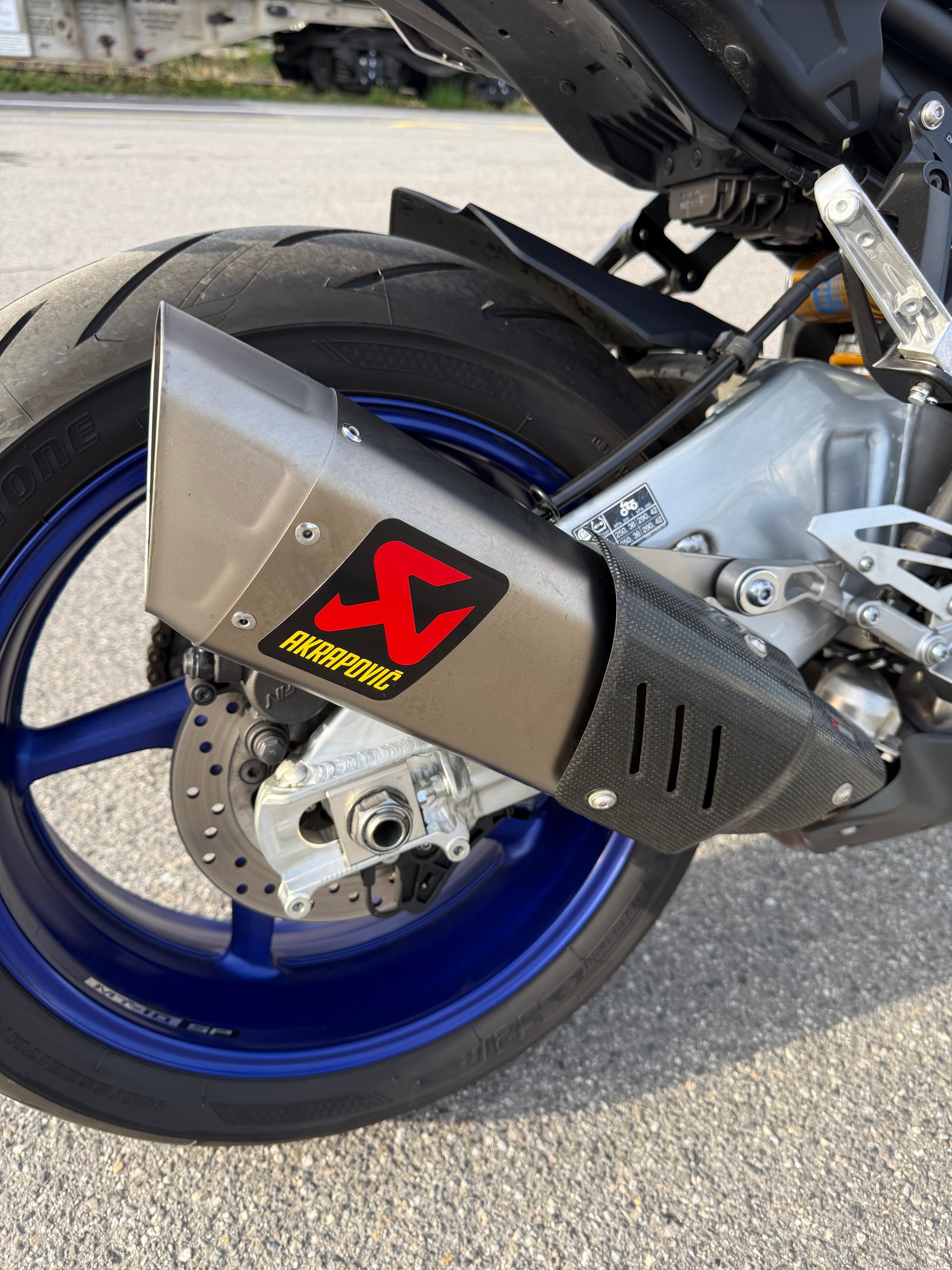 YAMAHA MT-10 SP ABS-image-2