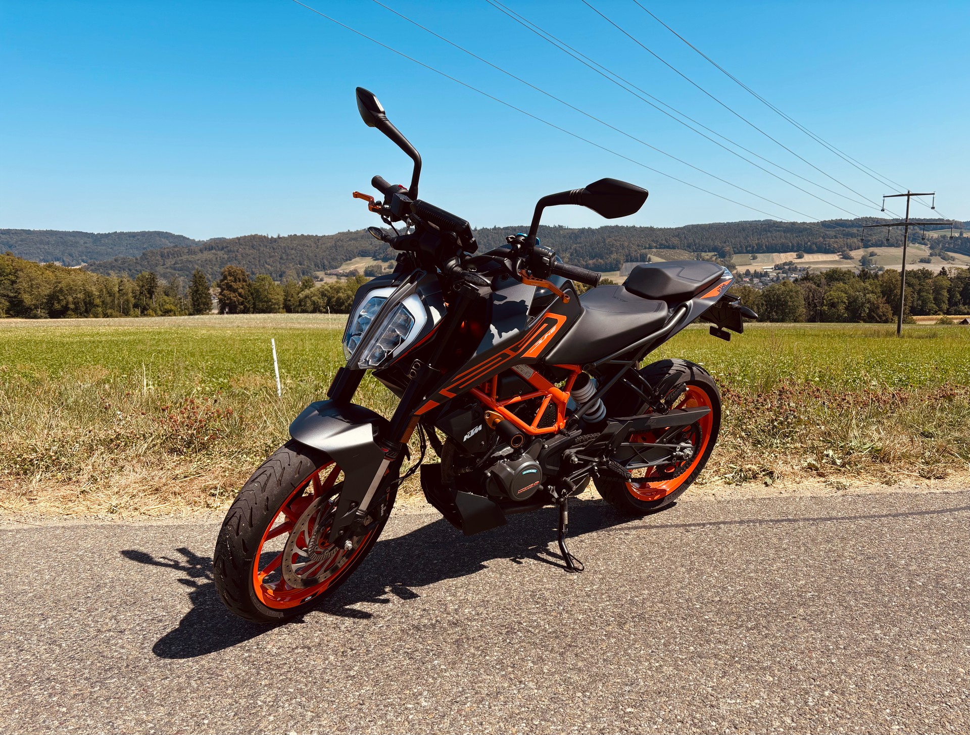 KTM 125 Duke-image-1