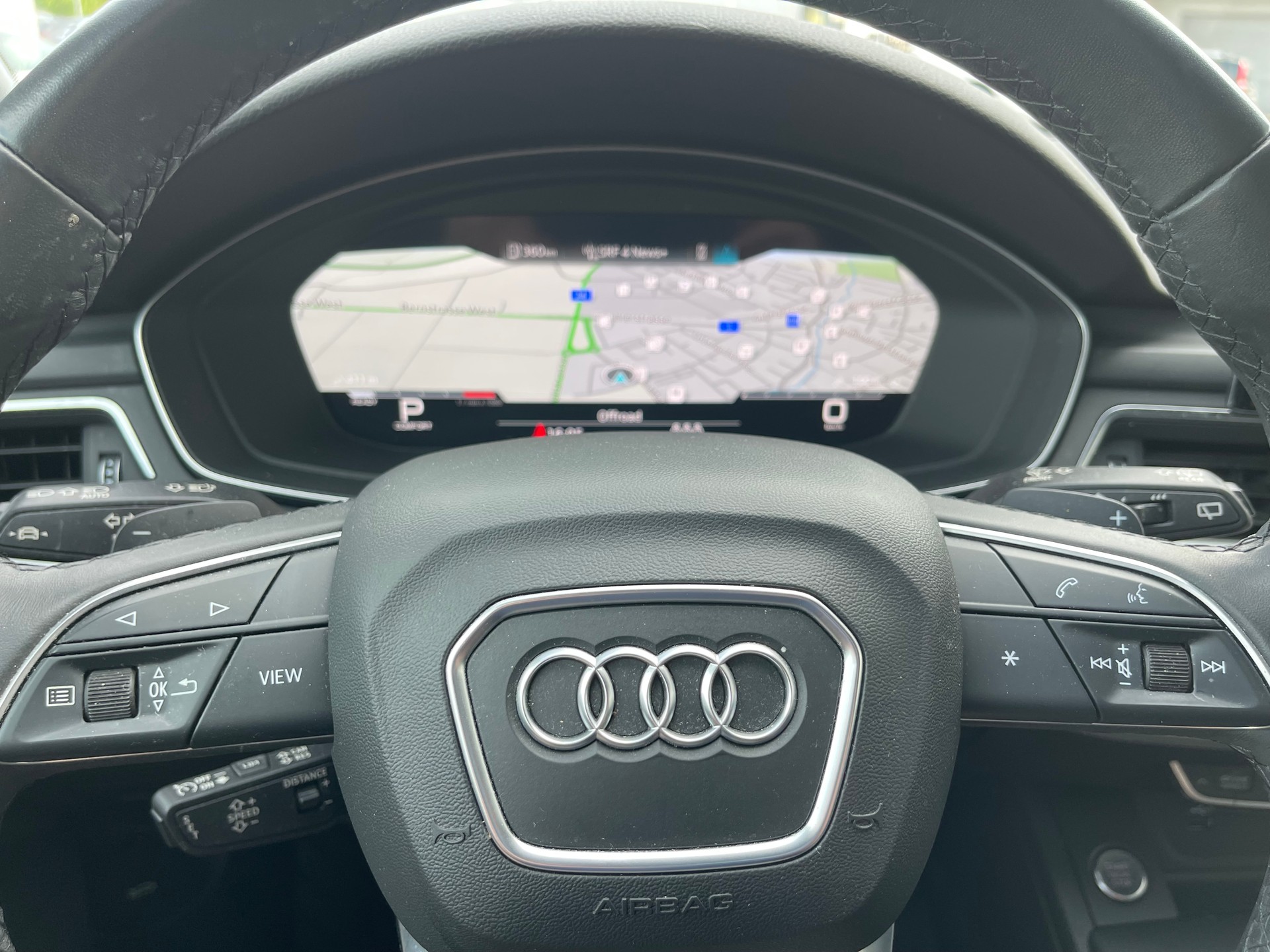AUDI A4 Avant 40 TDI advanced quattro S-tronic-image-12