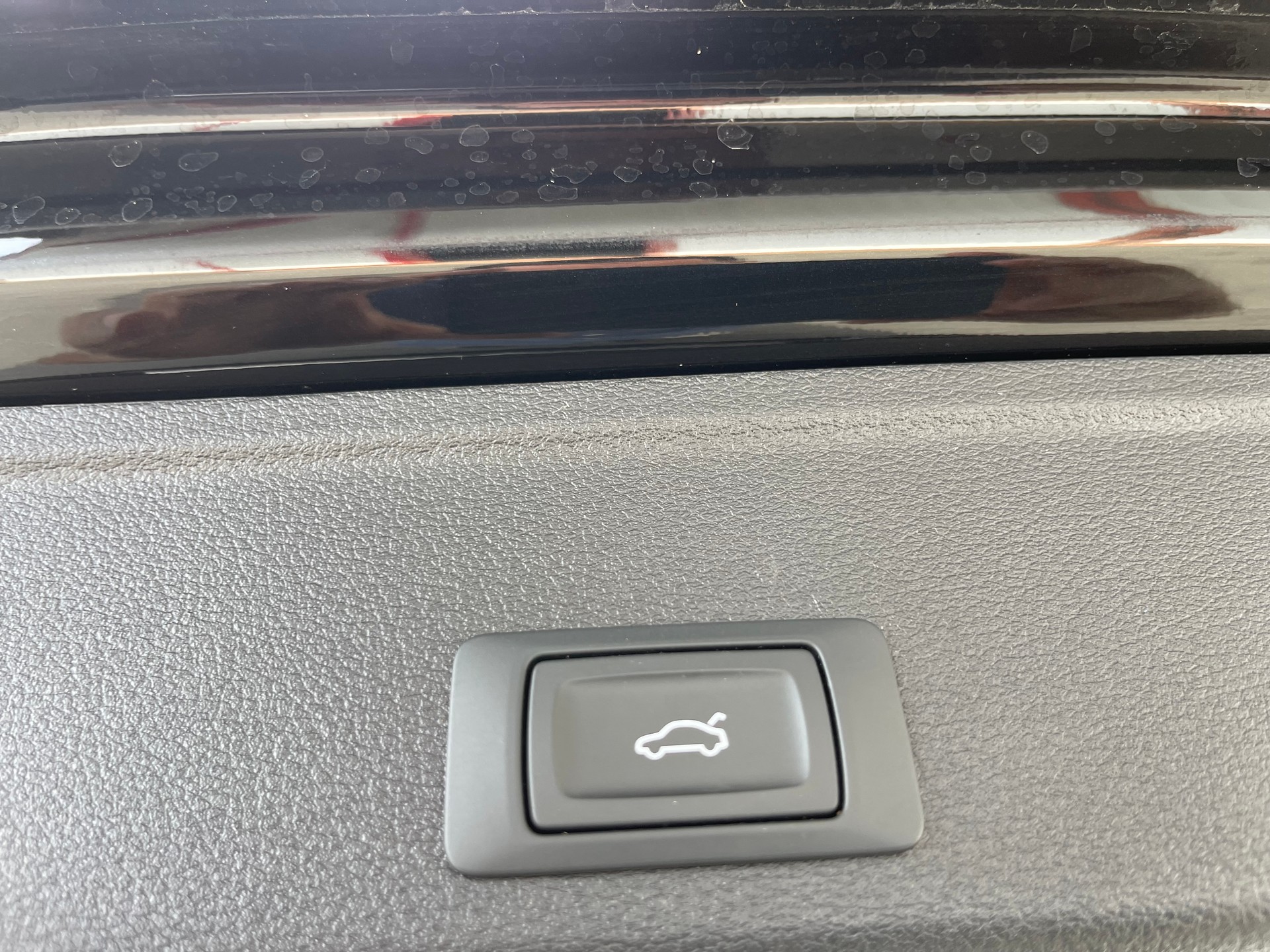 AUDI A4 Avant 40 TDI advanced quattro S-tronic-image-15
