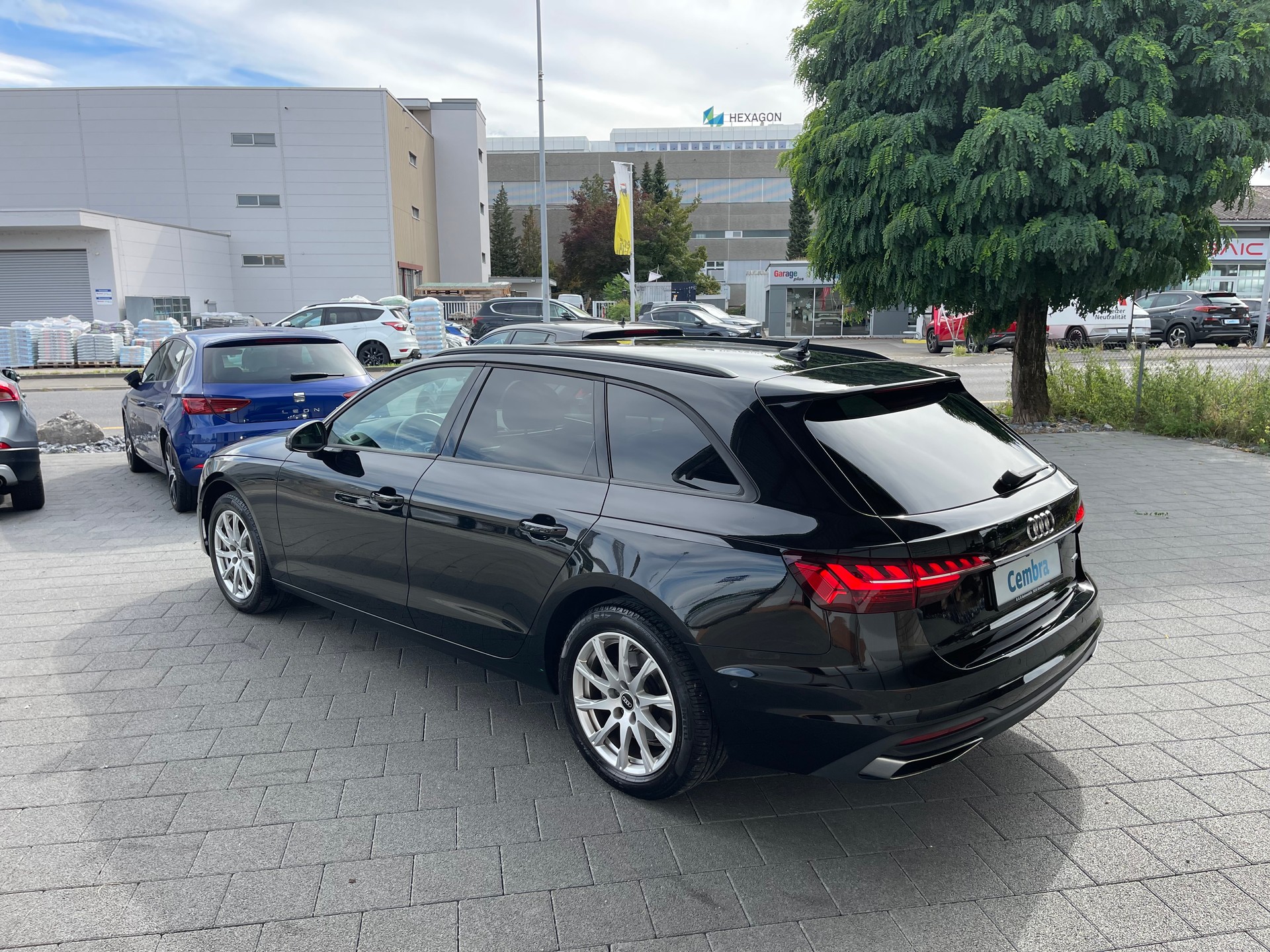 AUDI A4 Avant 40 TDI advanced quattro S-tronic-image-5