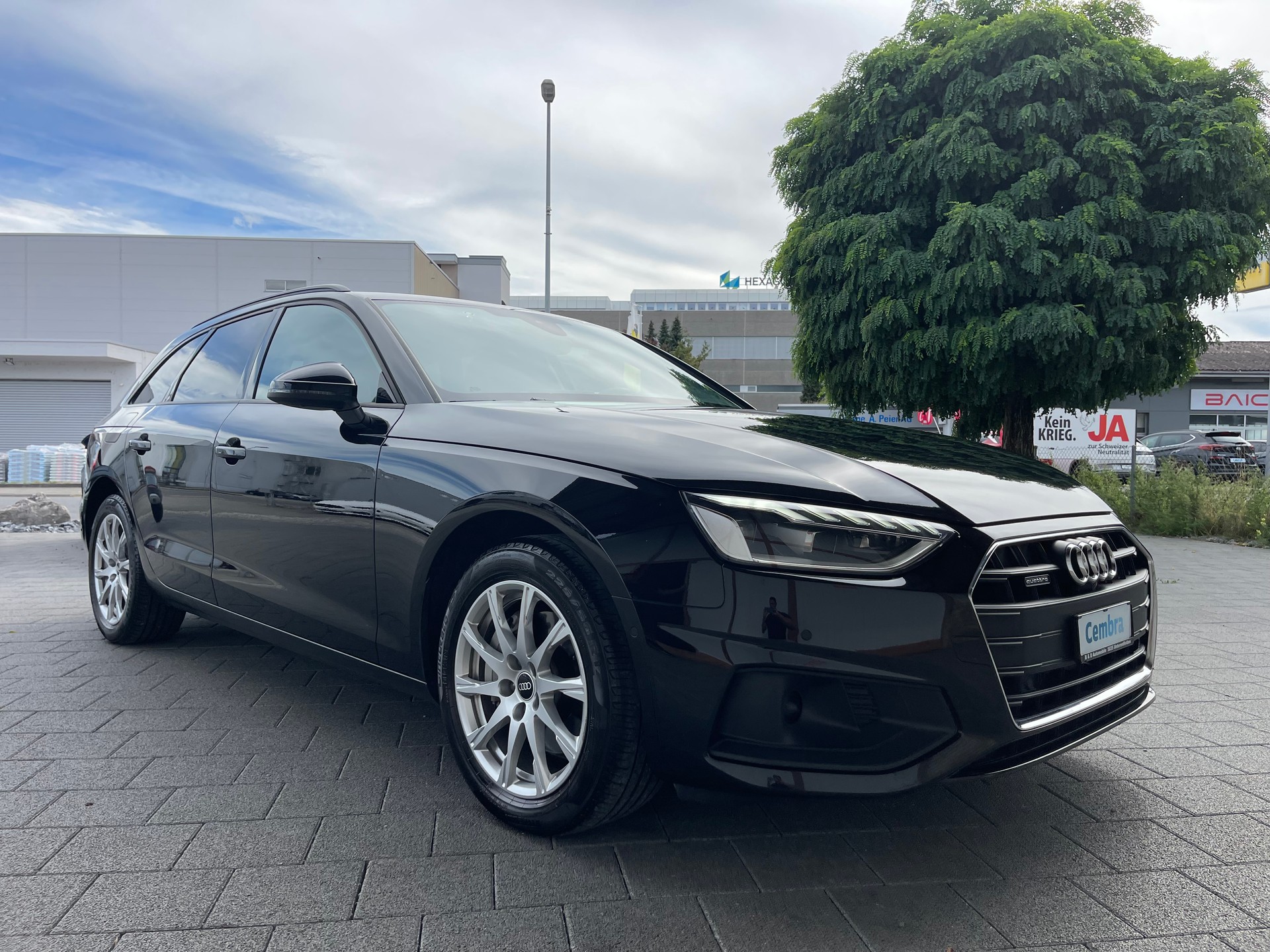 AUDI A4 Avant 40 TDI advanced quattro S-tronic-image-2