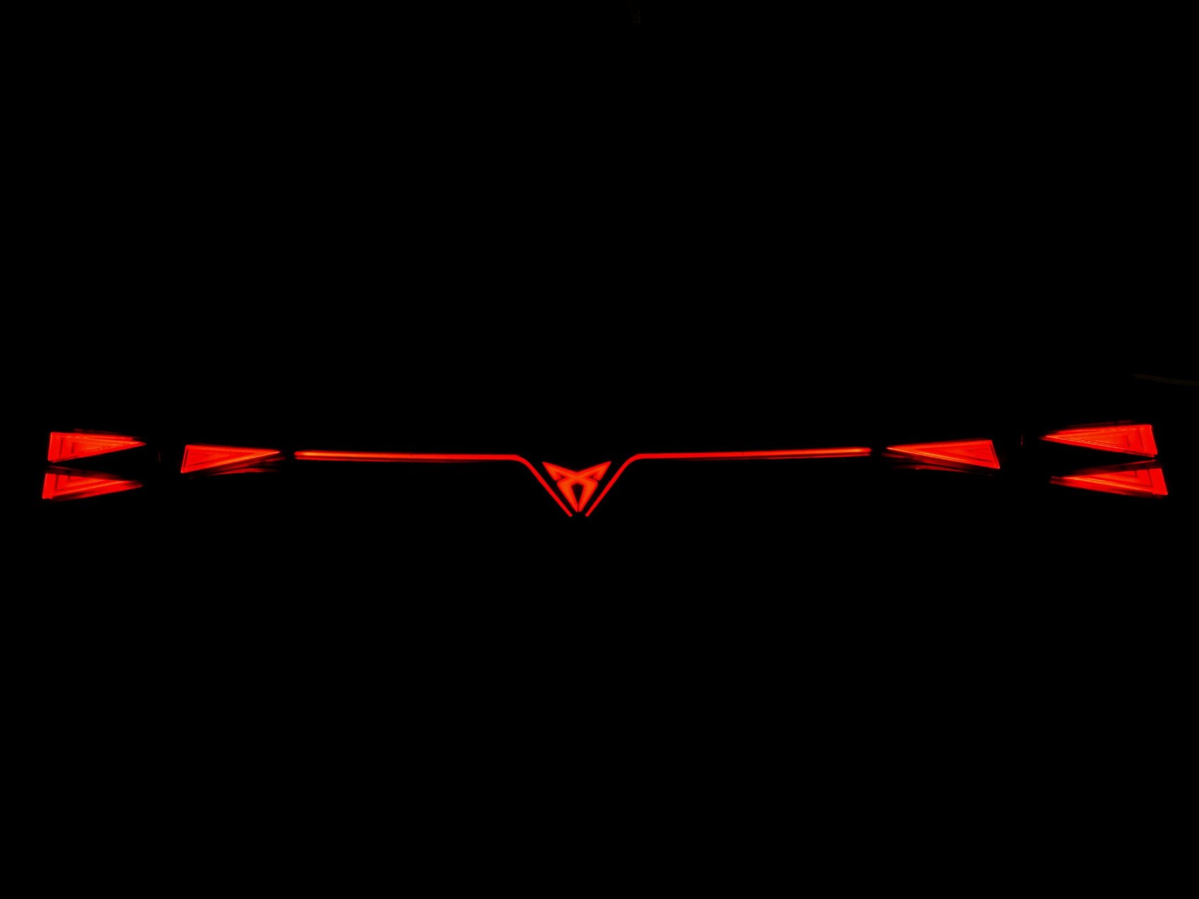 CUPRA Born 79kWh-showroom-element-3