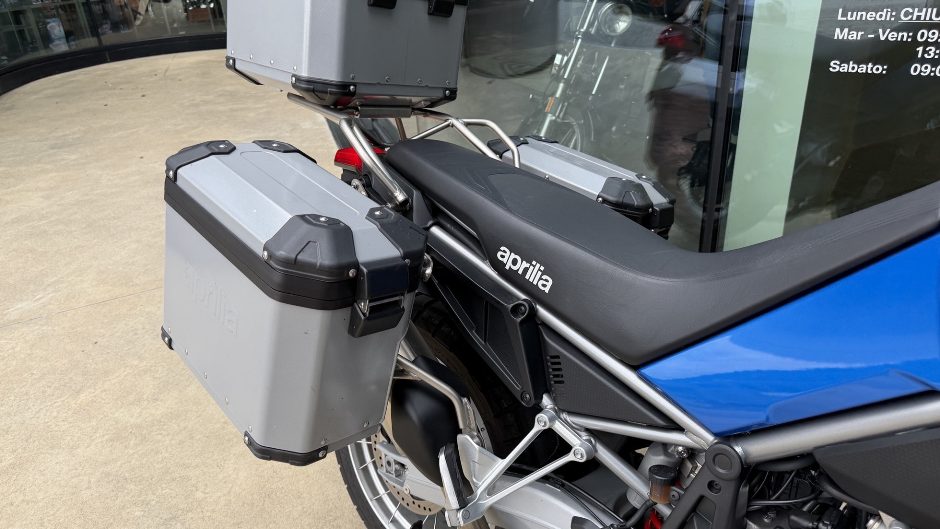 APRILIA Tuareg 660 Evocative-image-2