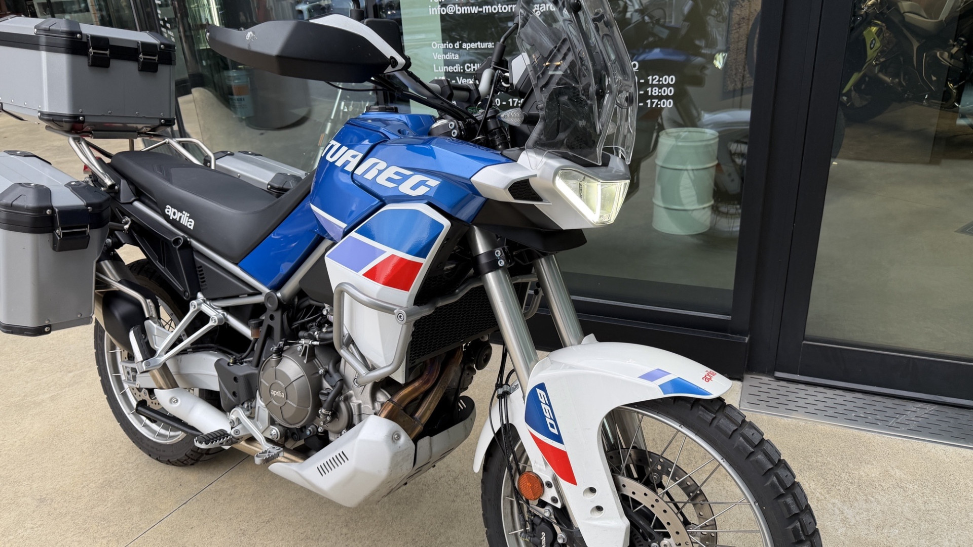 APRILIA Tuareg 660 Evocative-image-1