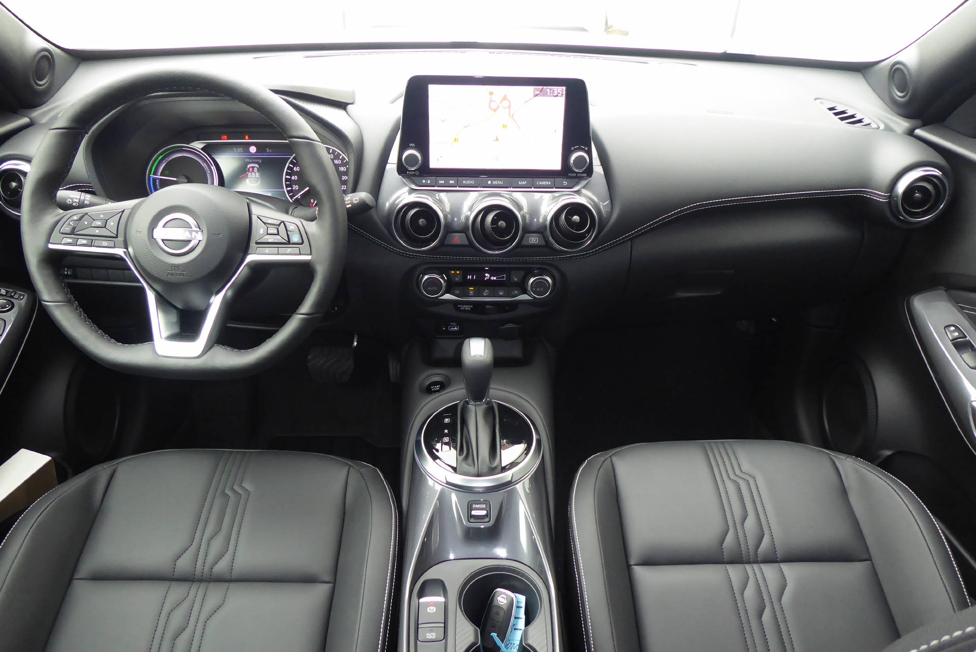 NISSAN Juke 1.6 FHEV Tekna-image-7