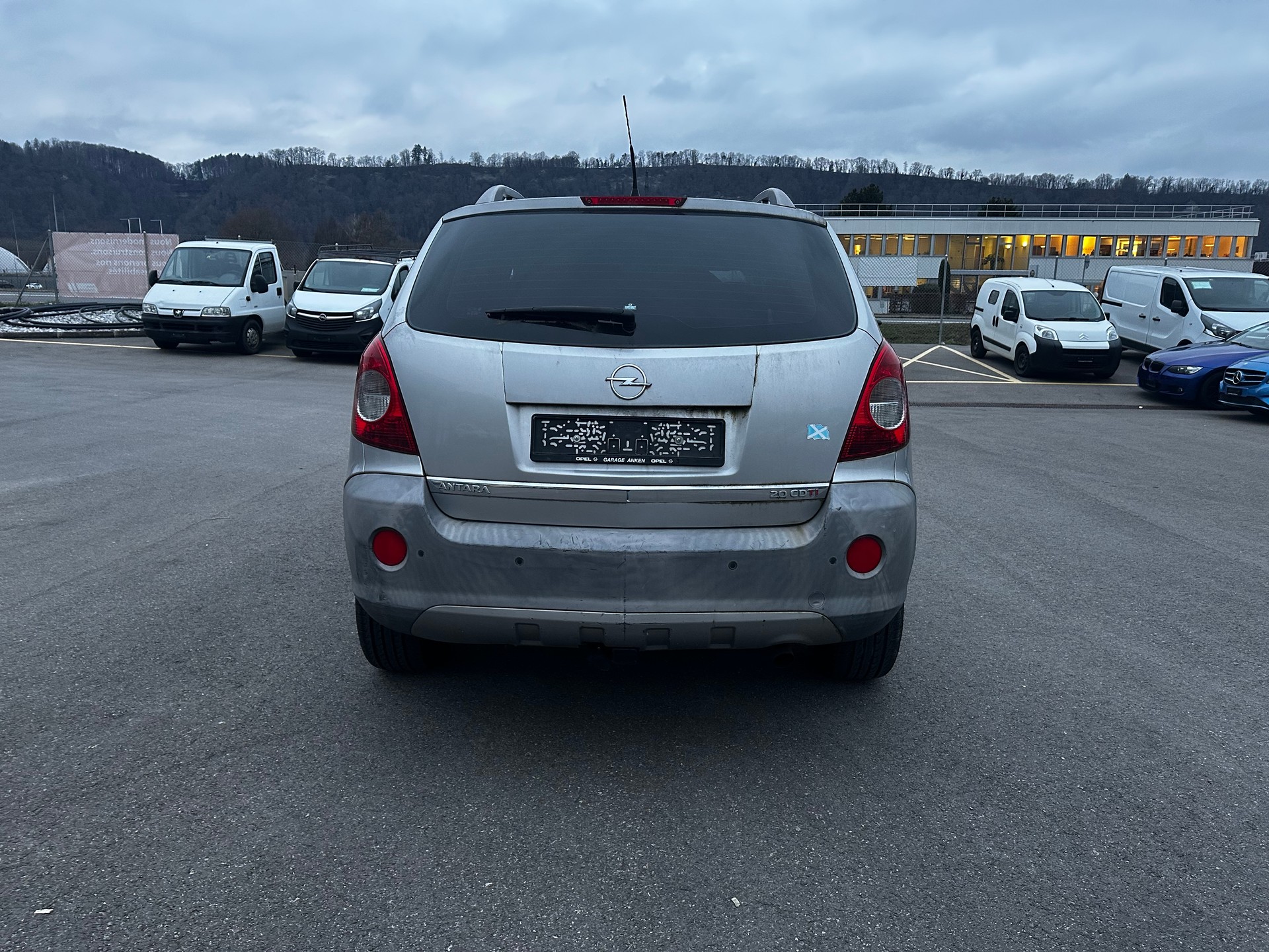 OPEL Antara 2.0 CDTi Enjoy 4WD-image-12
