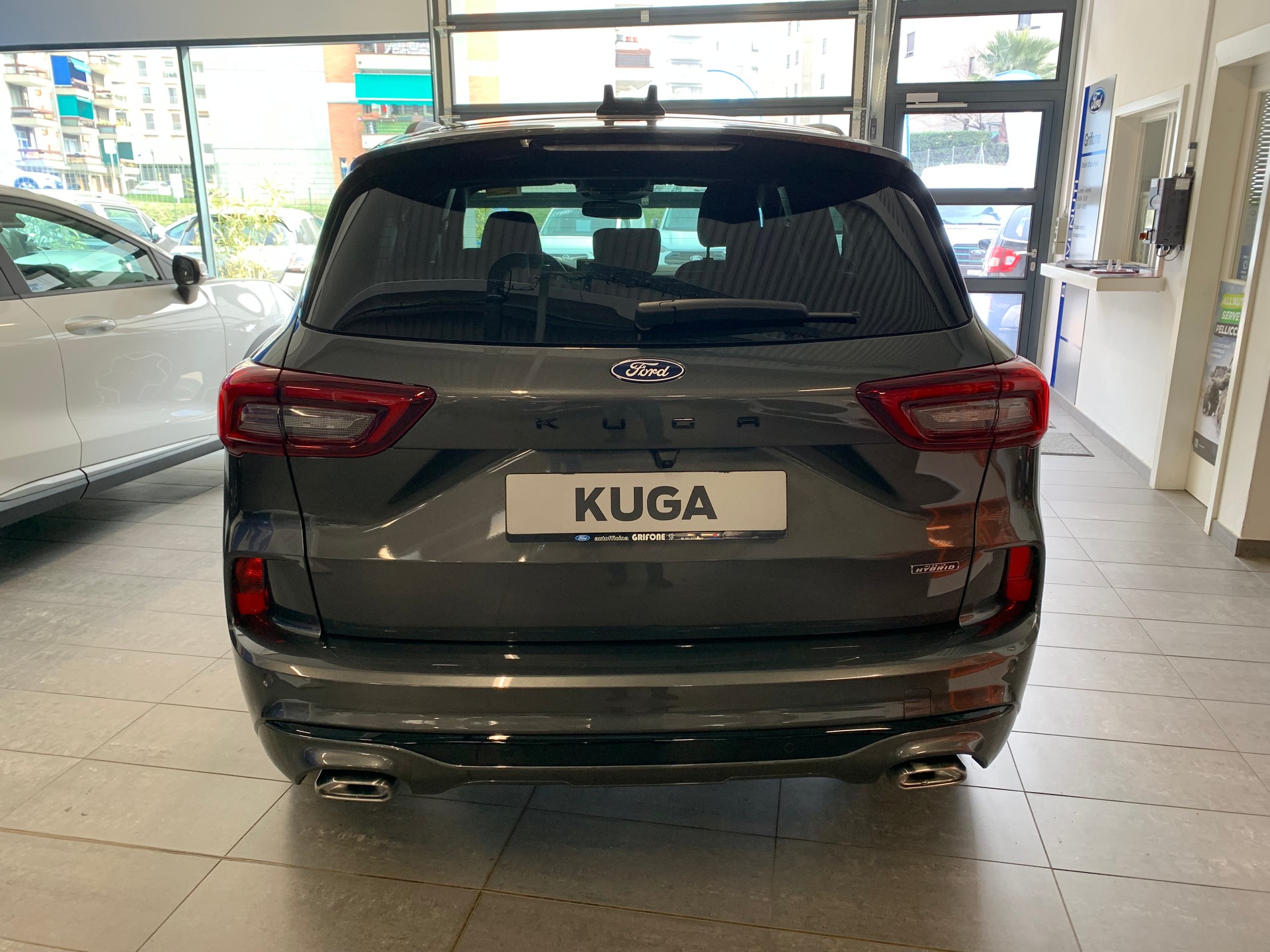 FORD Kuga 2.5 PHEV ST-Line X FWD-image-5