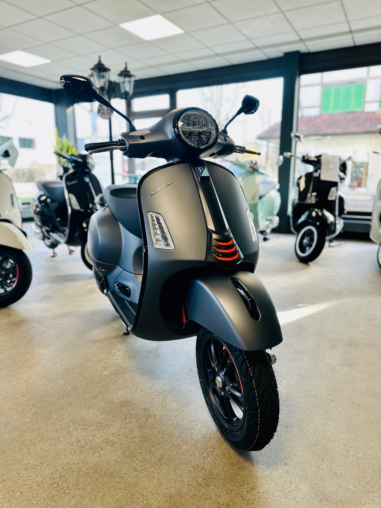 PIAGGIO Vespa GTS 125 Super Sport RST Euro 5+-image-0