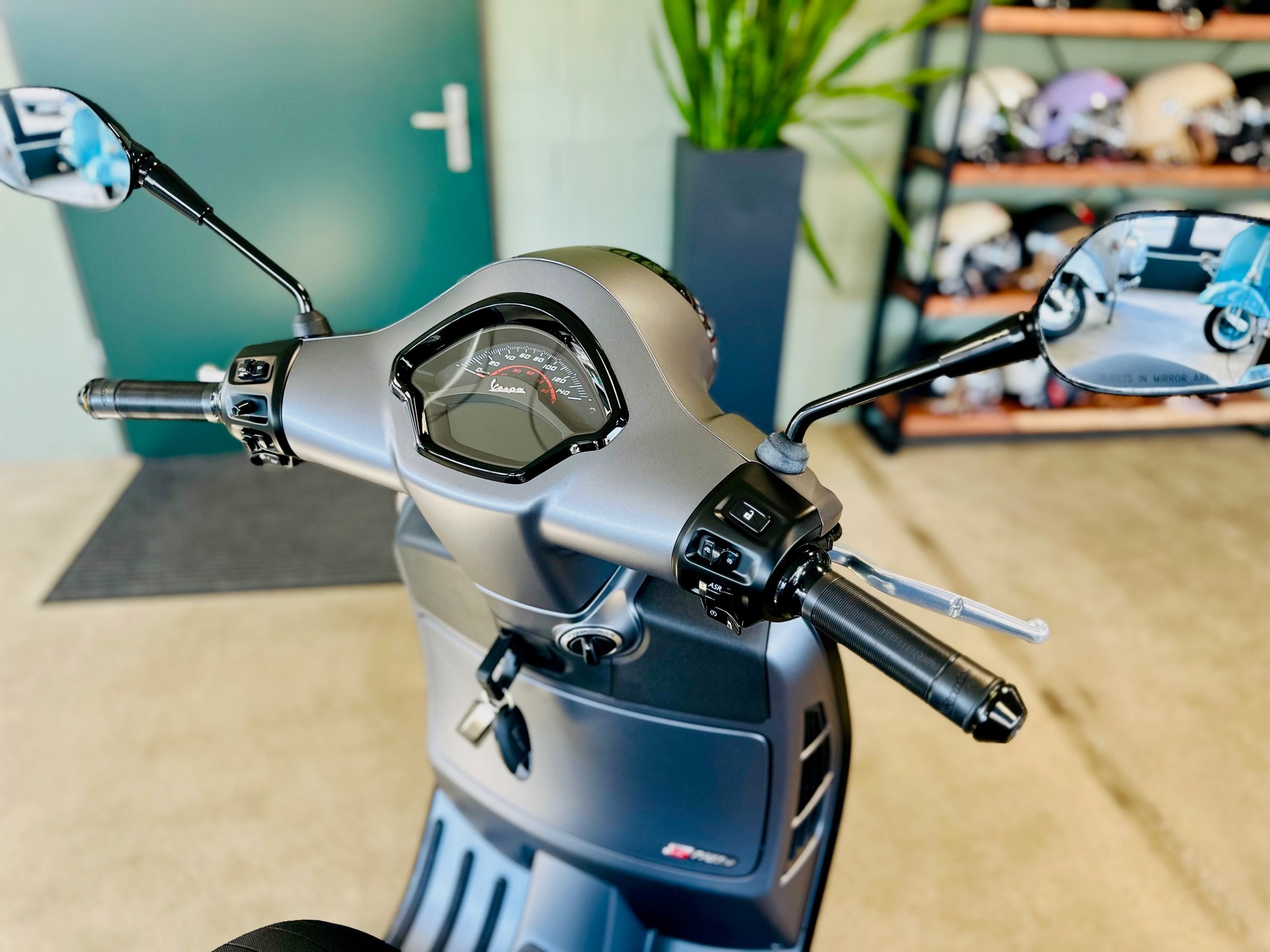 PIAGGIO Vespa GTS 125 Super Sport RST Euro 5+-image-7