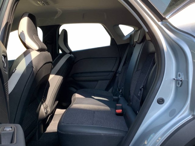 RENAULT Captur 1.3 TCe 140 Intens EDC-image-14