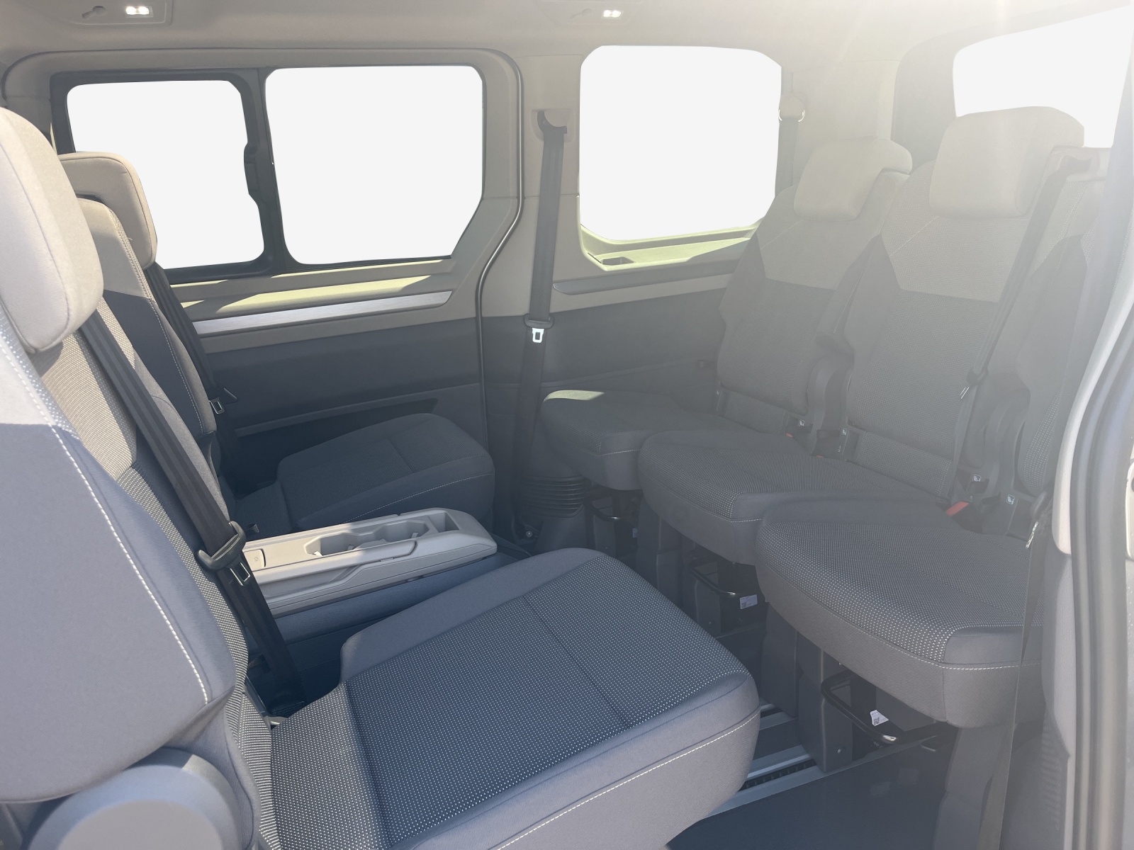VW Multivan 2.0 TSI Life DSG-image-8