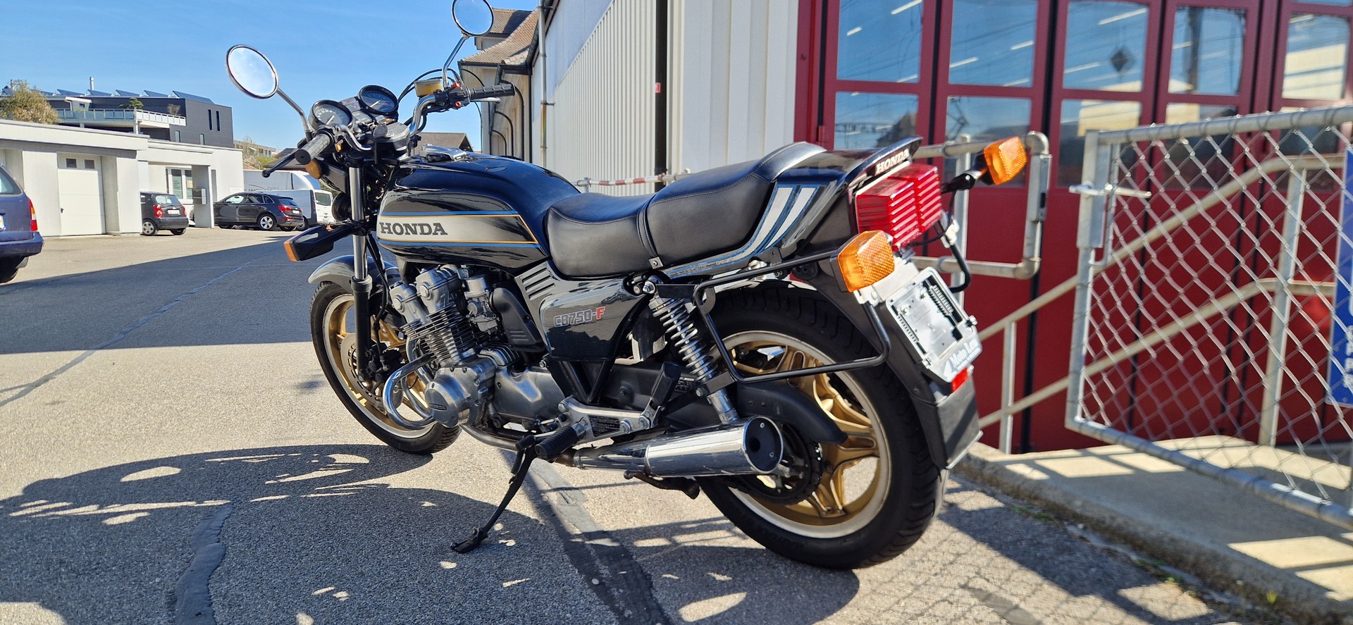 HONDA CB 750 F-image-4