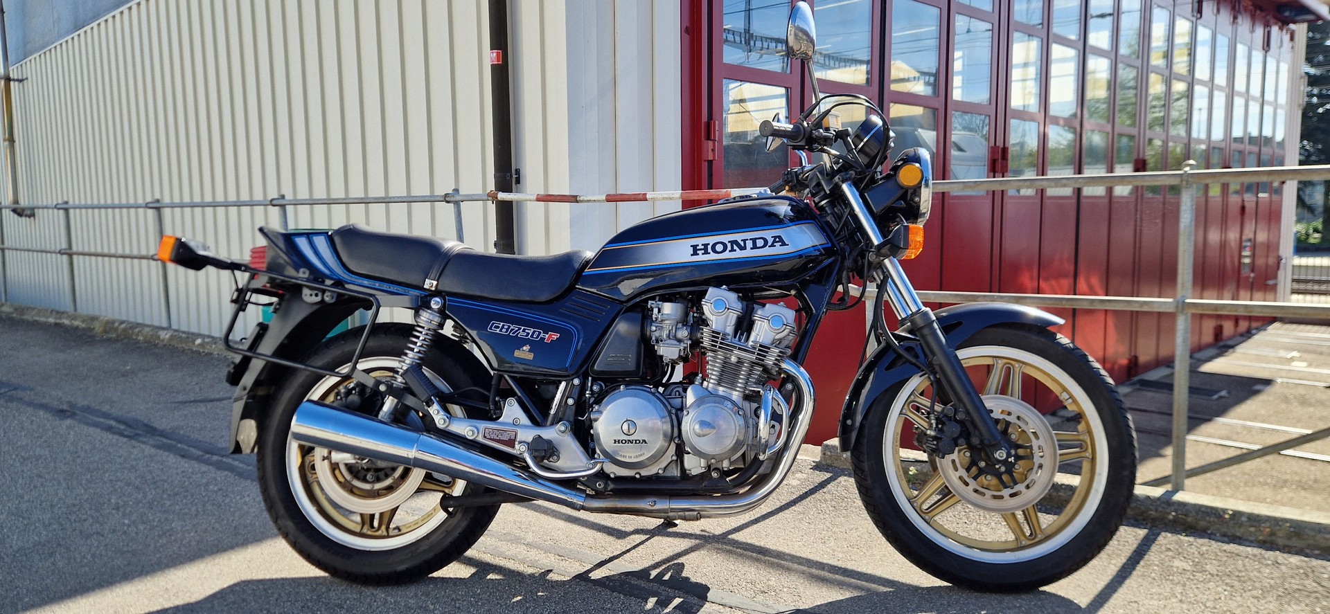 HONDA CB 750 F-image-0