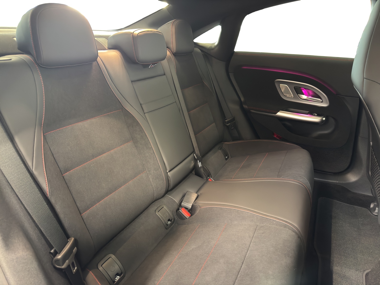 MERCEDES-BENZ CLA 350+ 85 kWh EQ-image-18