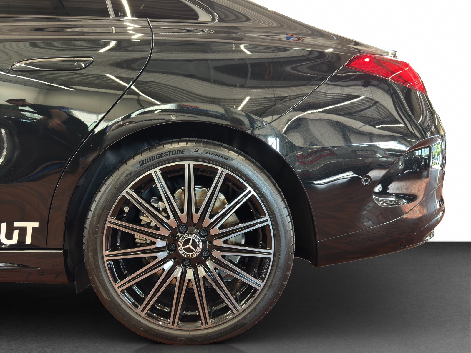 MERCEDES-BENZ CLA 350+ 85 kWh EQ-image-22