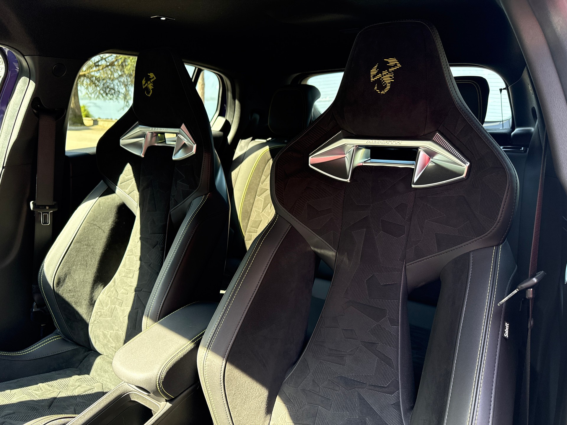 FIAT Abarth 600e Scorpionissima-image-5