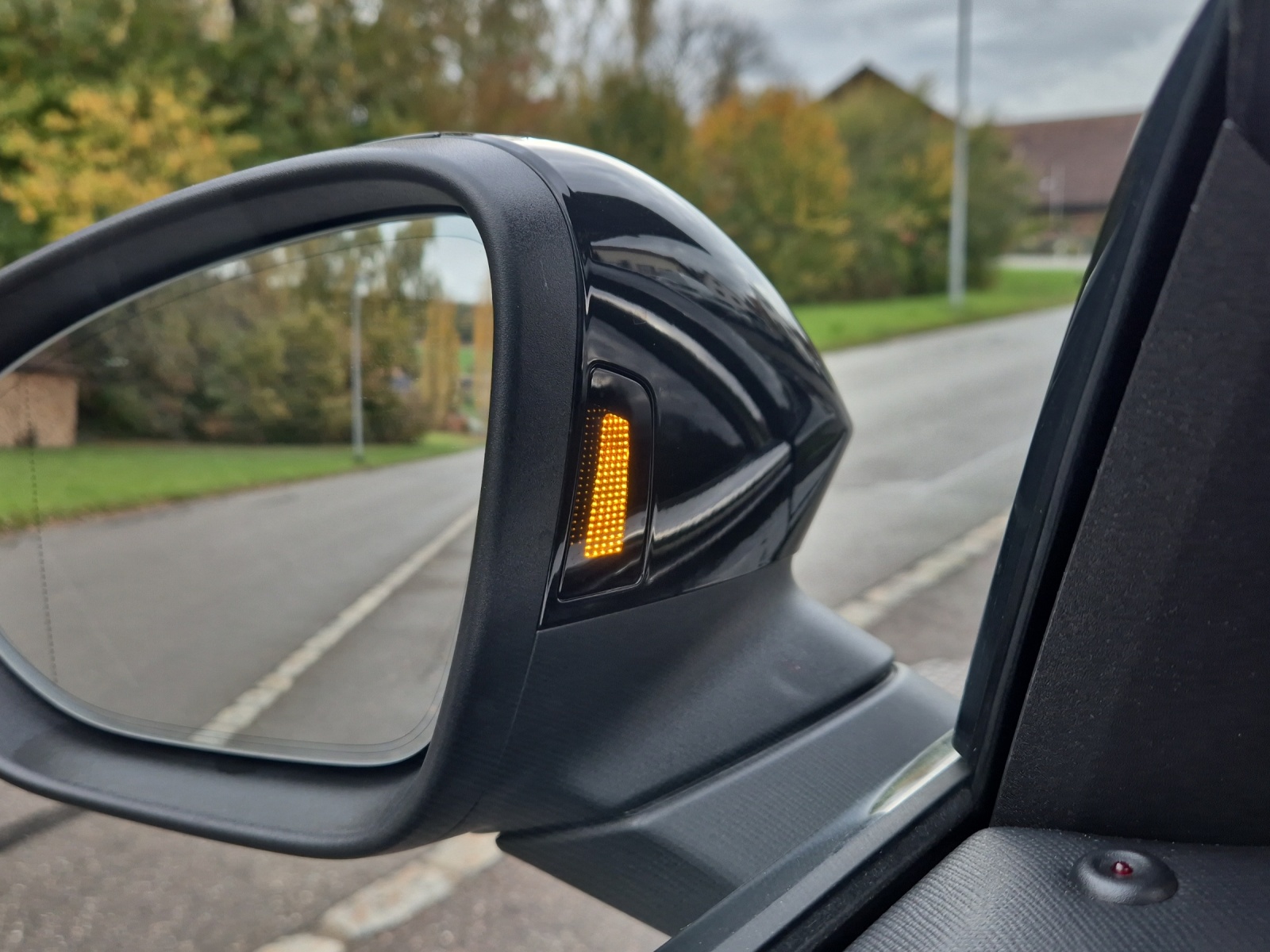 SKODA Superb Combi 1.5 TSI PHEV Selection DSG*Anhängerkupplung*Head Up-Display*-image-25