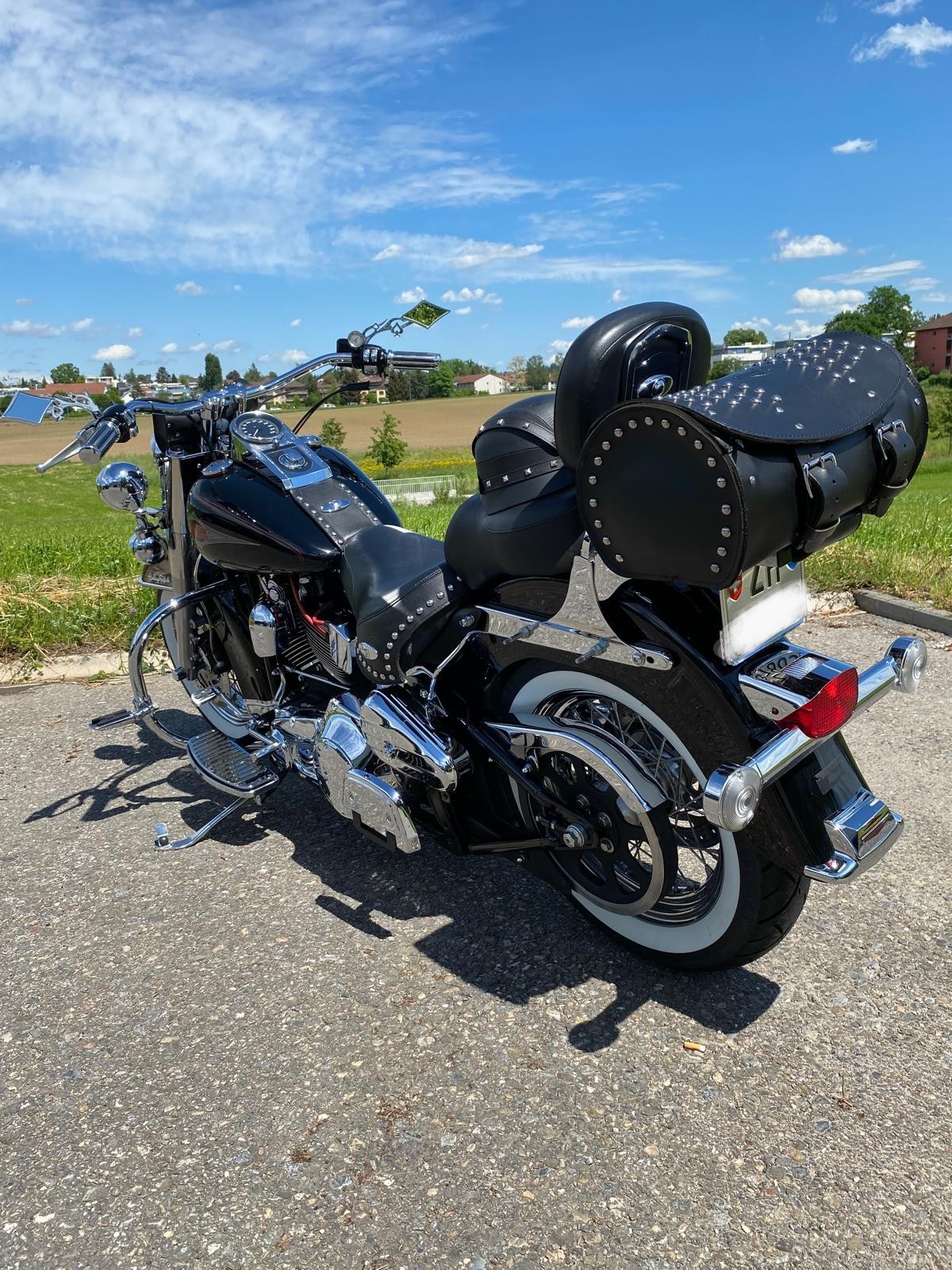 HARLEY-DAVIDSON FLSTC Softail Classic-image-3