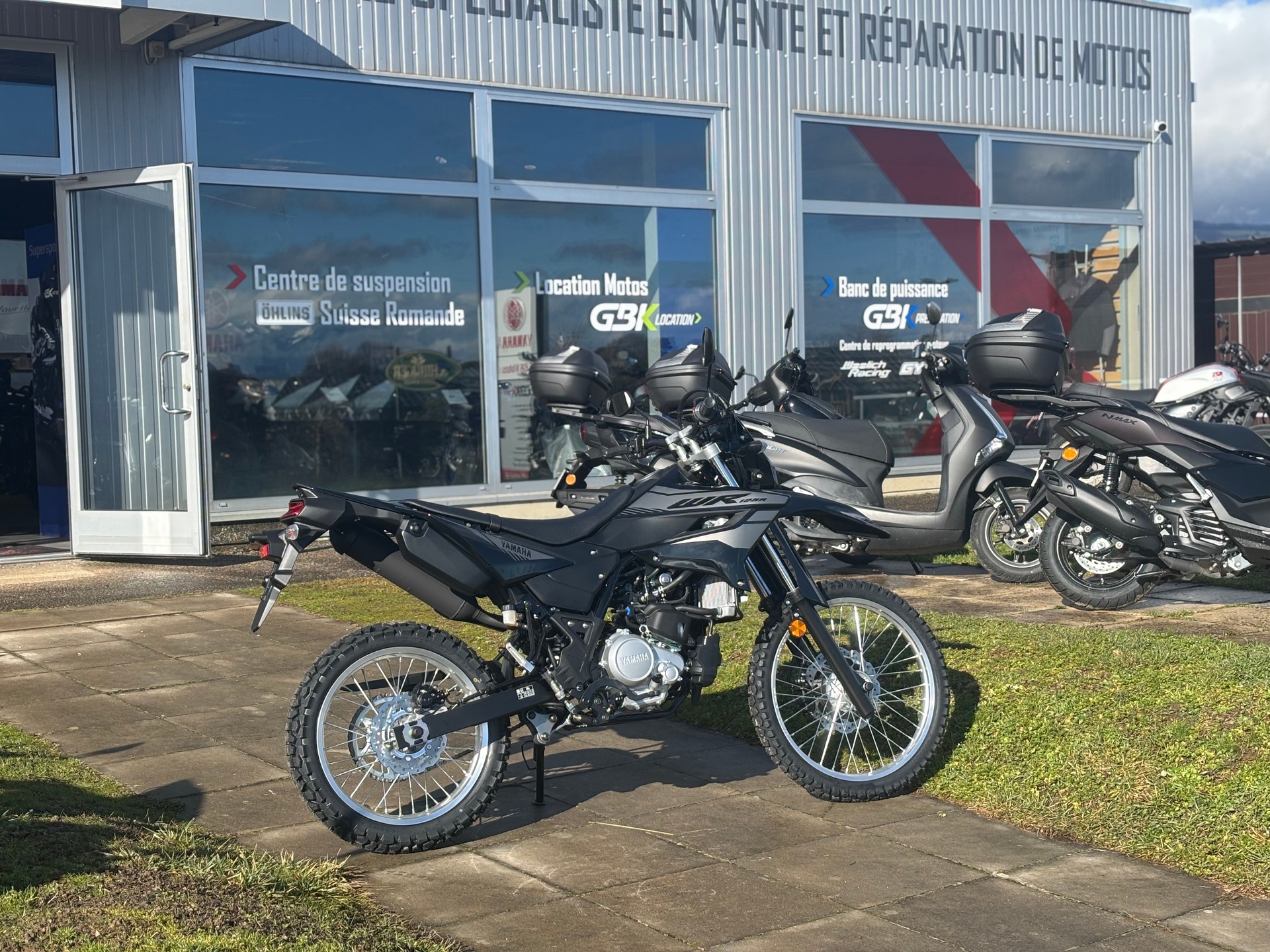 YAMAHA WR125-image-1