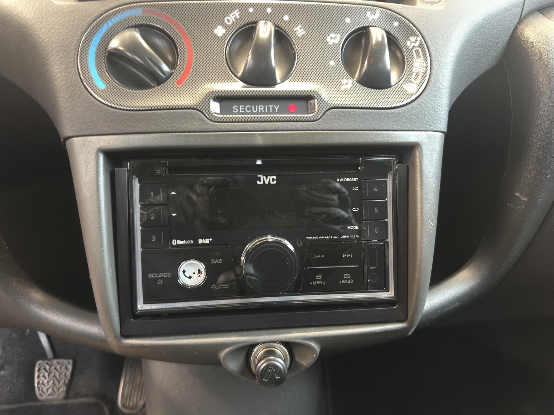 TOYOTA Yaris 1.5 16V TS-image-12