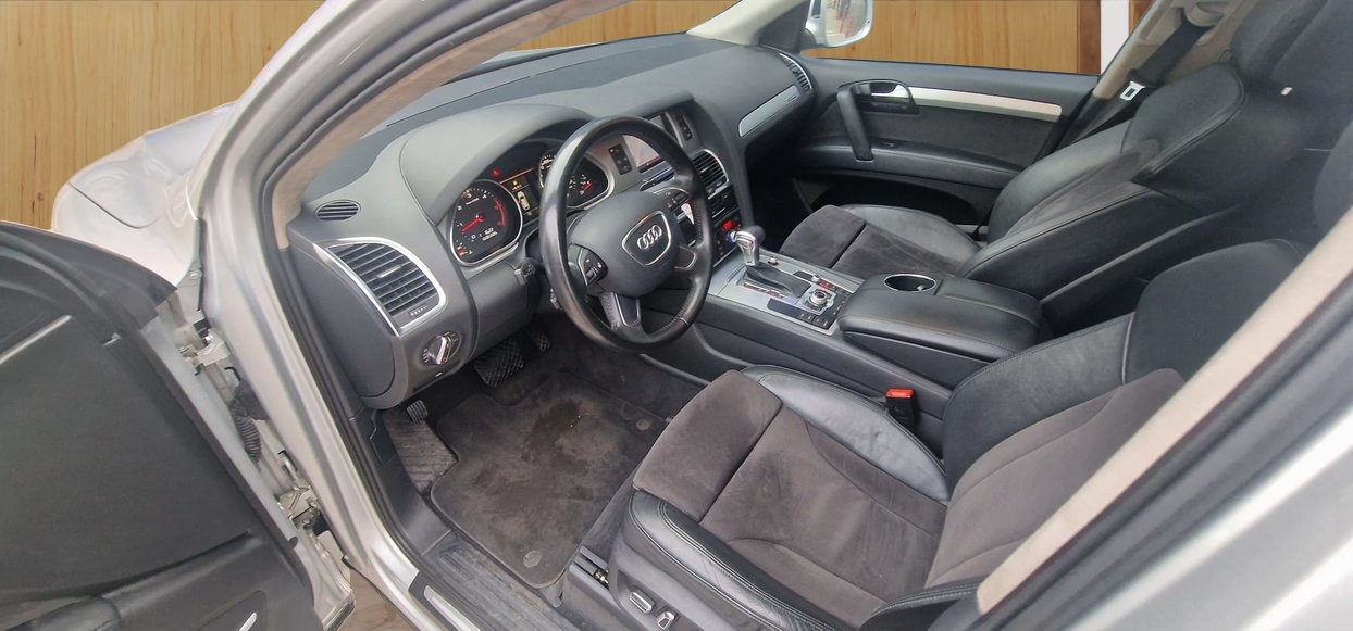 AUDI Q7 3.0 TDI addBlue quattro tiptronic-image-9
