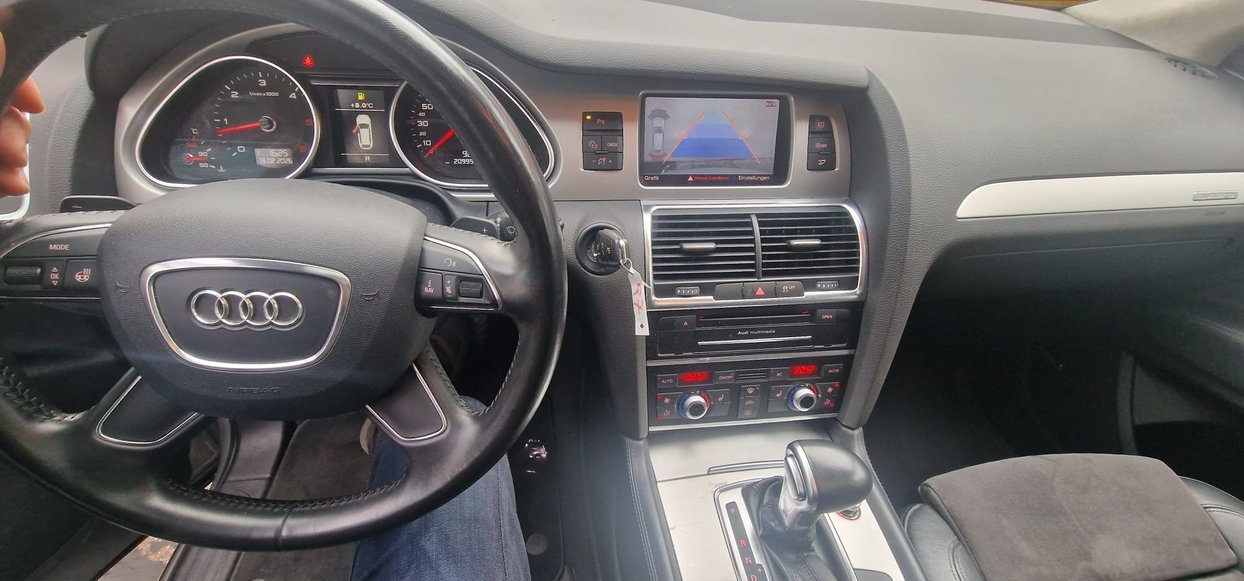 AUDI Q7 3.0 TDI addBlue quattro tiptronic-image-11