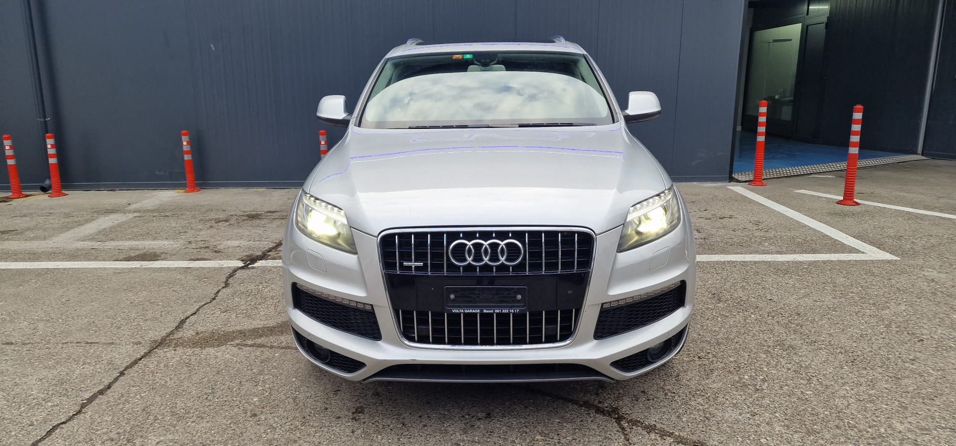 AUDI Q7 3.0 TDI addBlue quattro tiptronic-showroom-element-1