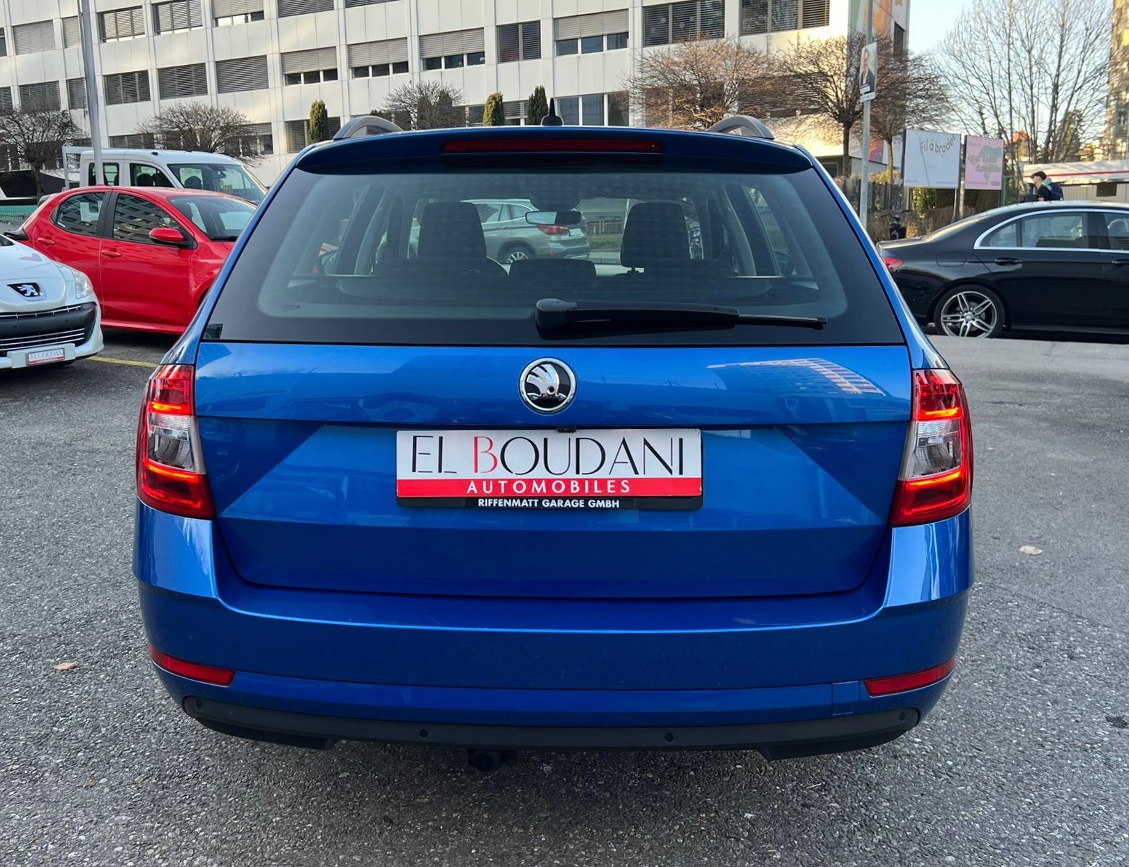 SKODA Octavia Combi 1.8 TSI Ambition 4x4 DSG-image-4