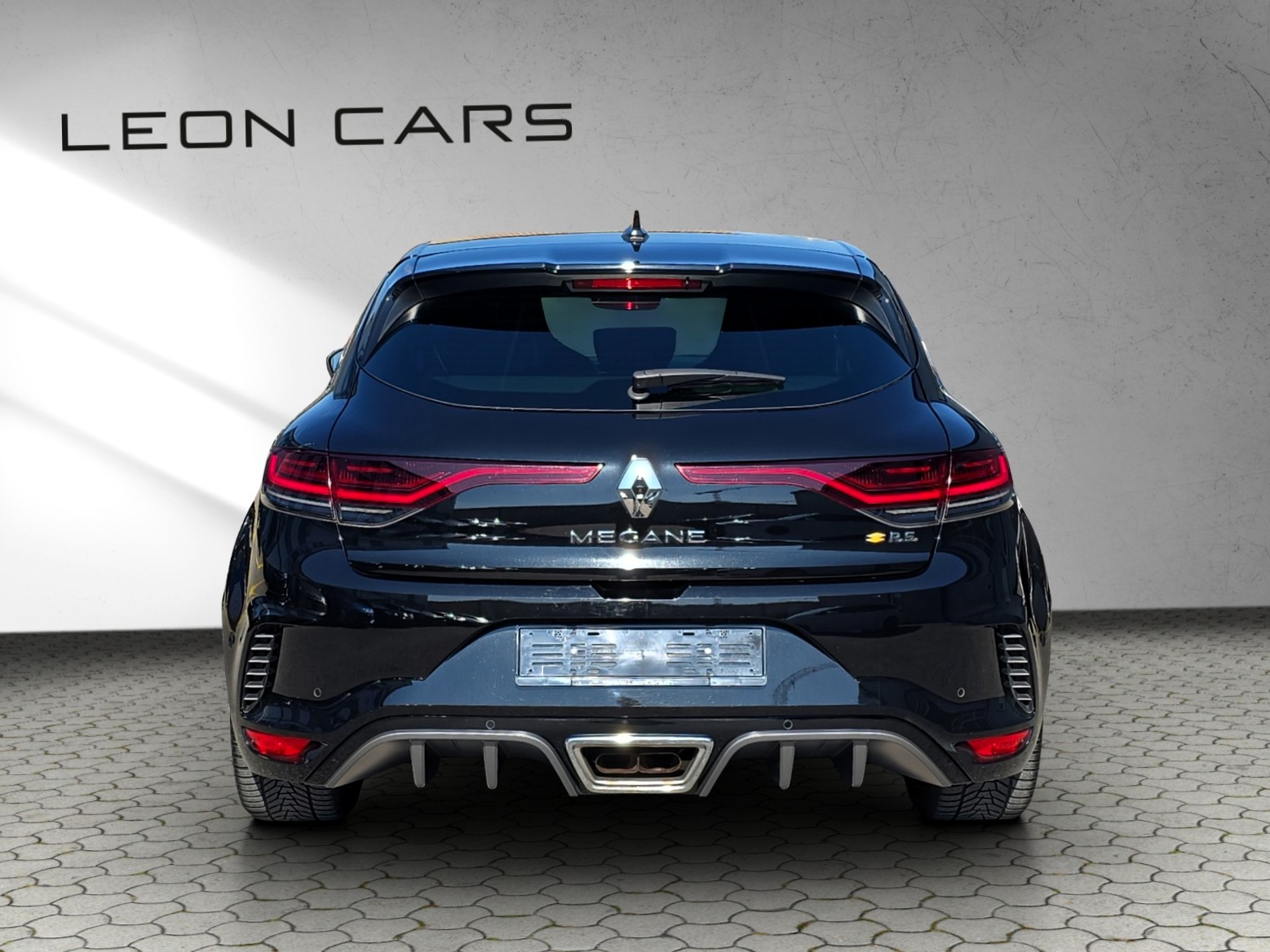 RENAULT Mégane Trophy 300 EDC-image-6