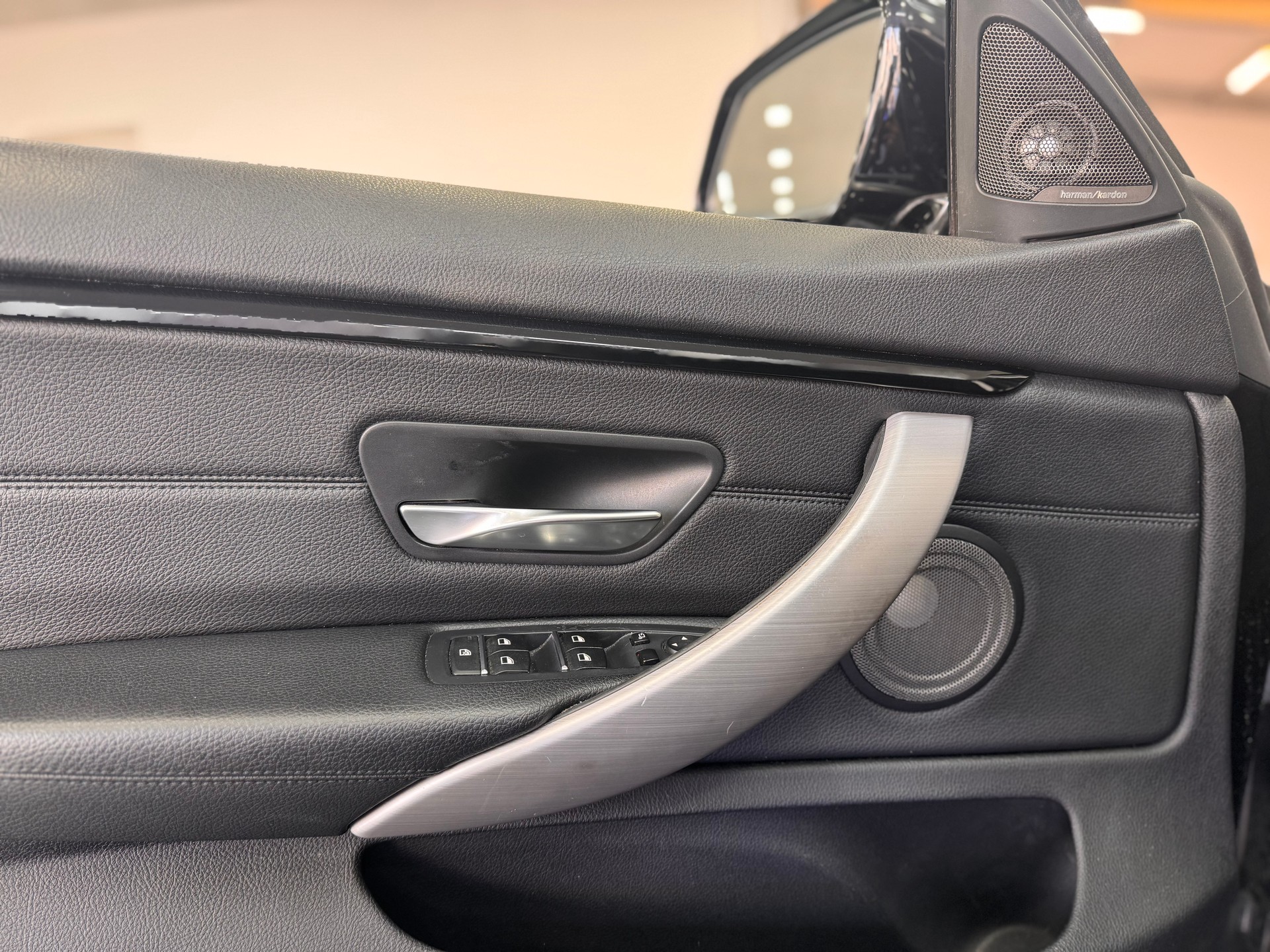 BMW 440i Gran Coupé xDrive M Sport Steptronic *Akrapovic / Facelift ohne OPF / Head-Up Display / Apple Carplay / Surround View*-image-9