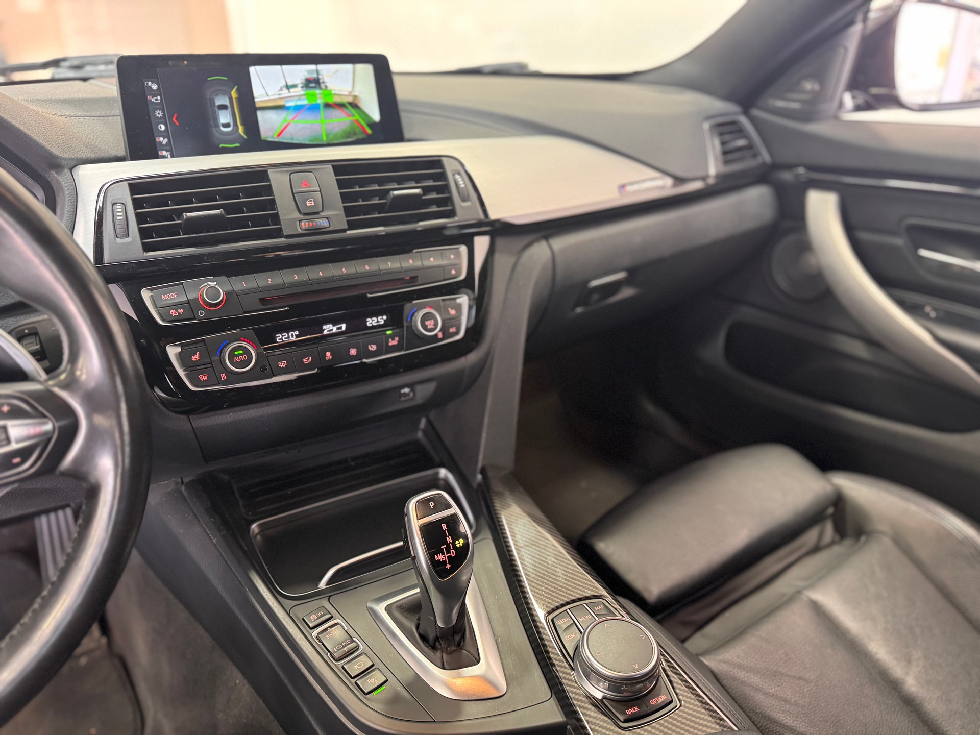 BMW 440i Gran Coupé xDrive M Sport Steptronic *Akrapovic / Facelift ohne OPF / Head-Up Display / Apple Carplay / Surround View*-image-11